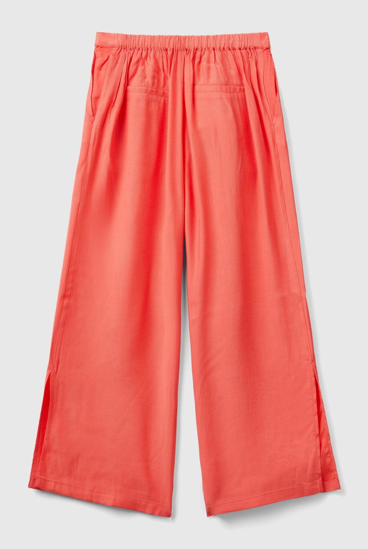 يونايتد كولورز اوف بينيتون بنطلون واسع بقصات خلفية وجيوب أطفالي