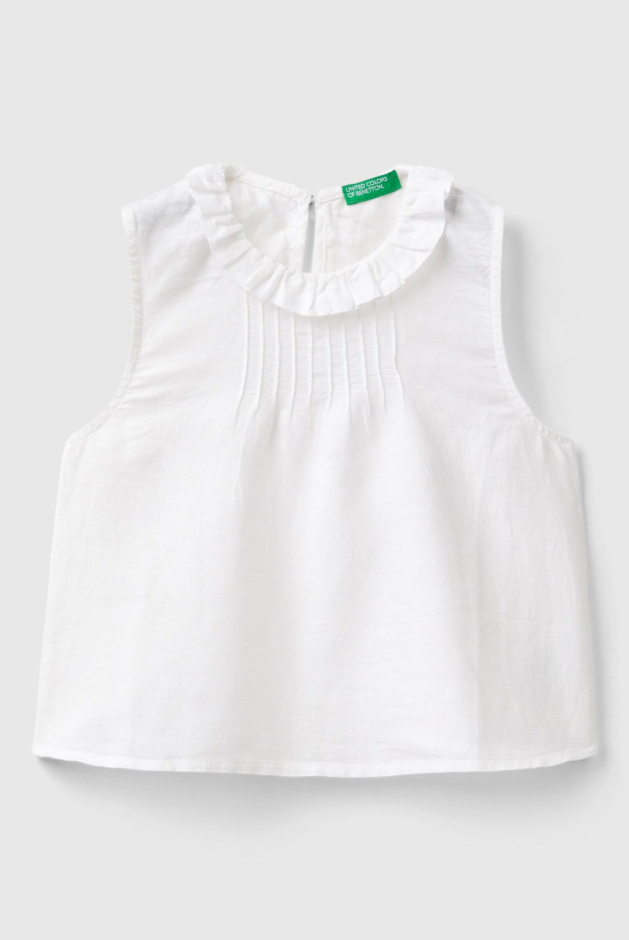 يونايتد كولورز اوف بينيتون بلوزة بناتي بدون أكمام مع ياقة مكشكشة