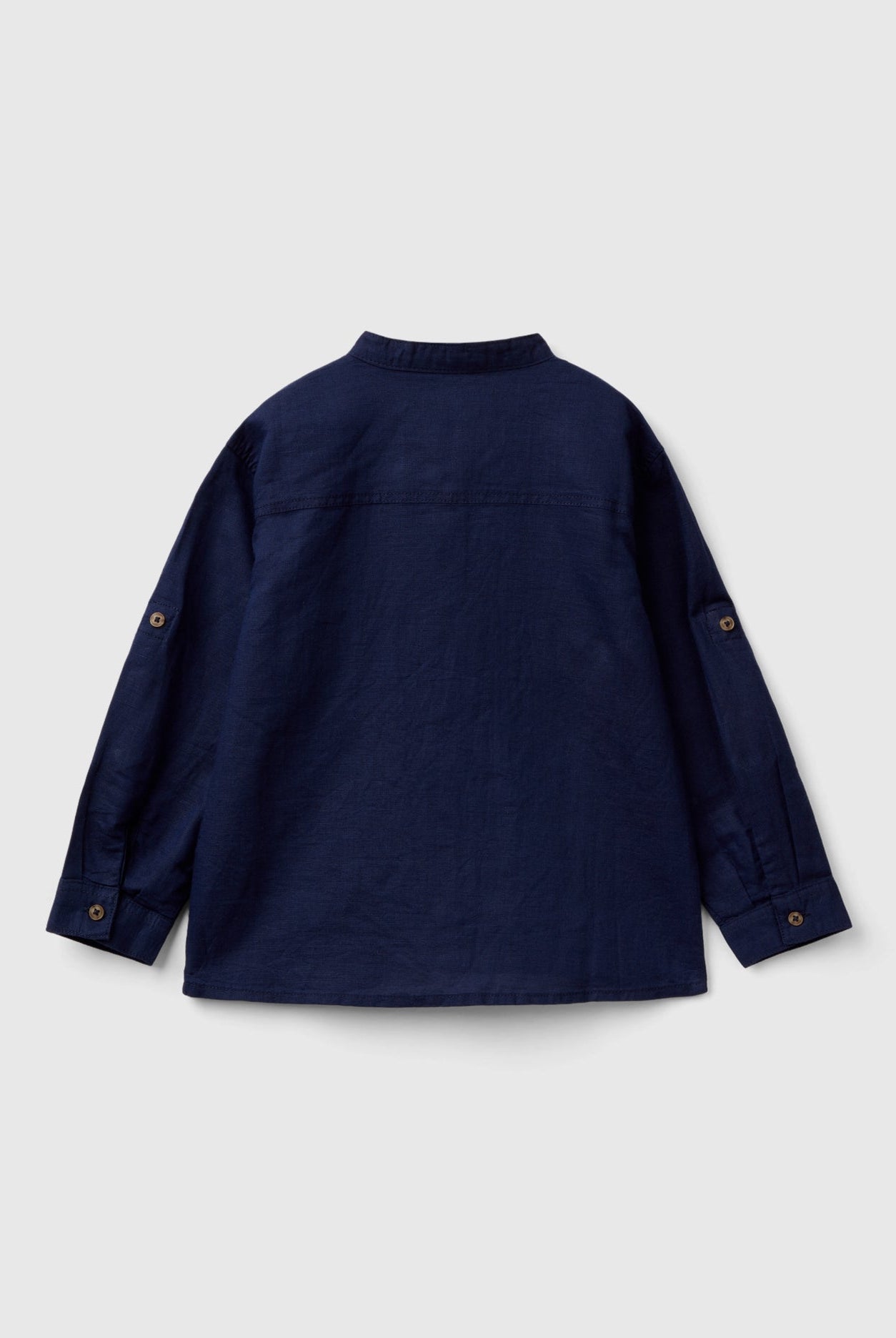 يونايتد كولورز اوف بينيتون قميص كتان اطفال بياقة قابلة للطي