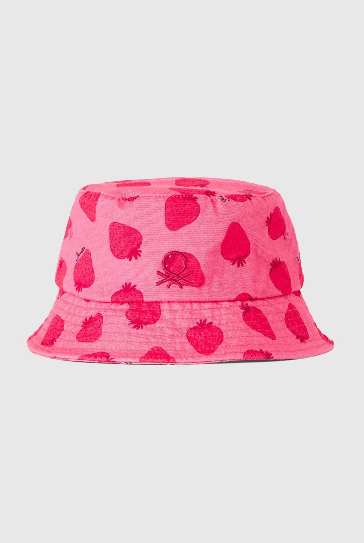 خصومات يونايتد كولورز اوف بينيتون قبعة مزخرفة بالكامل مع تطريز الشعار على الجهة الأمامية أطفالي