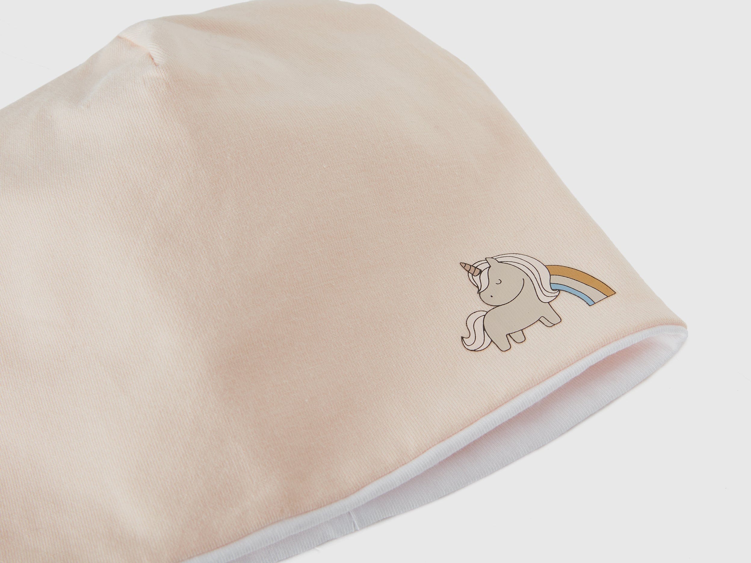 يونايتد كولورز اوف بينيتون قبعة قطن بطبعة رضع