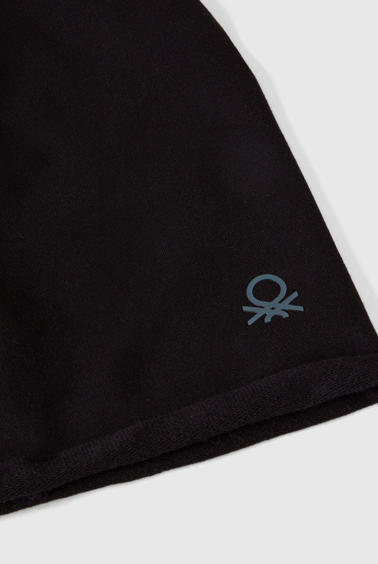 يونايتد كولورز اوف بينيتون قبعة من القطن المطاطي أولادي