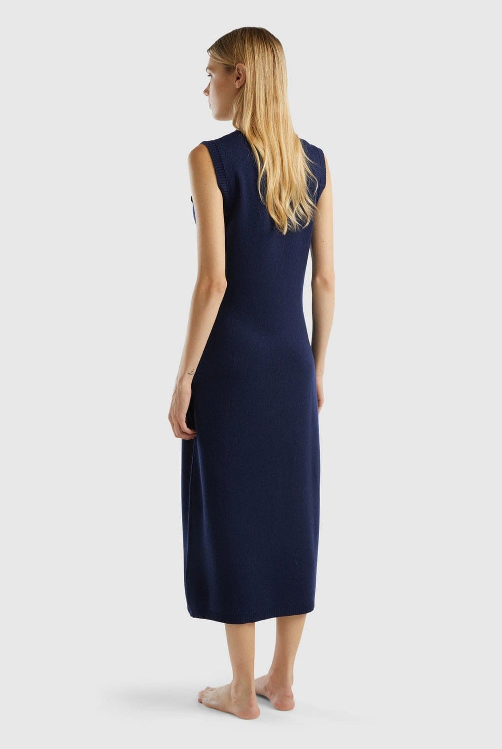 يونايتد كولورز اوف بينيتون فستان طويل سادة نسائي