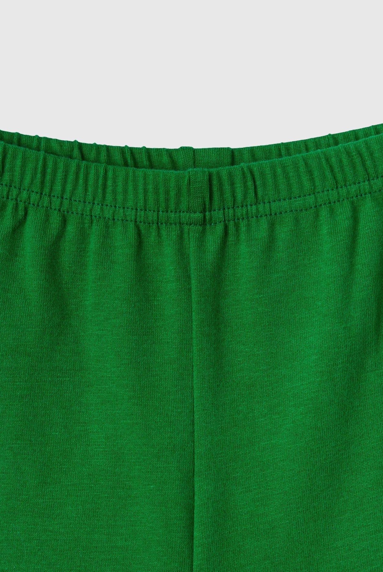 يونايتد كولورز اوف بينيتون بيجاما طويلة اطفالي من الجيرسيه الدافئ مع طباعة شعار عالصدر