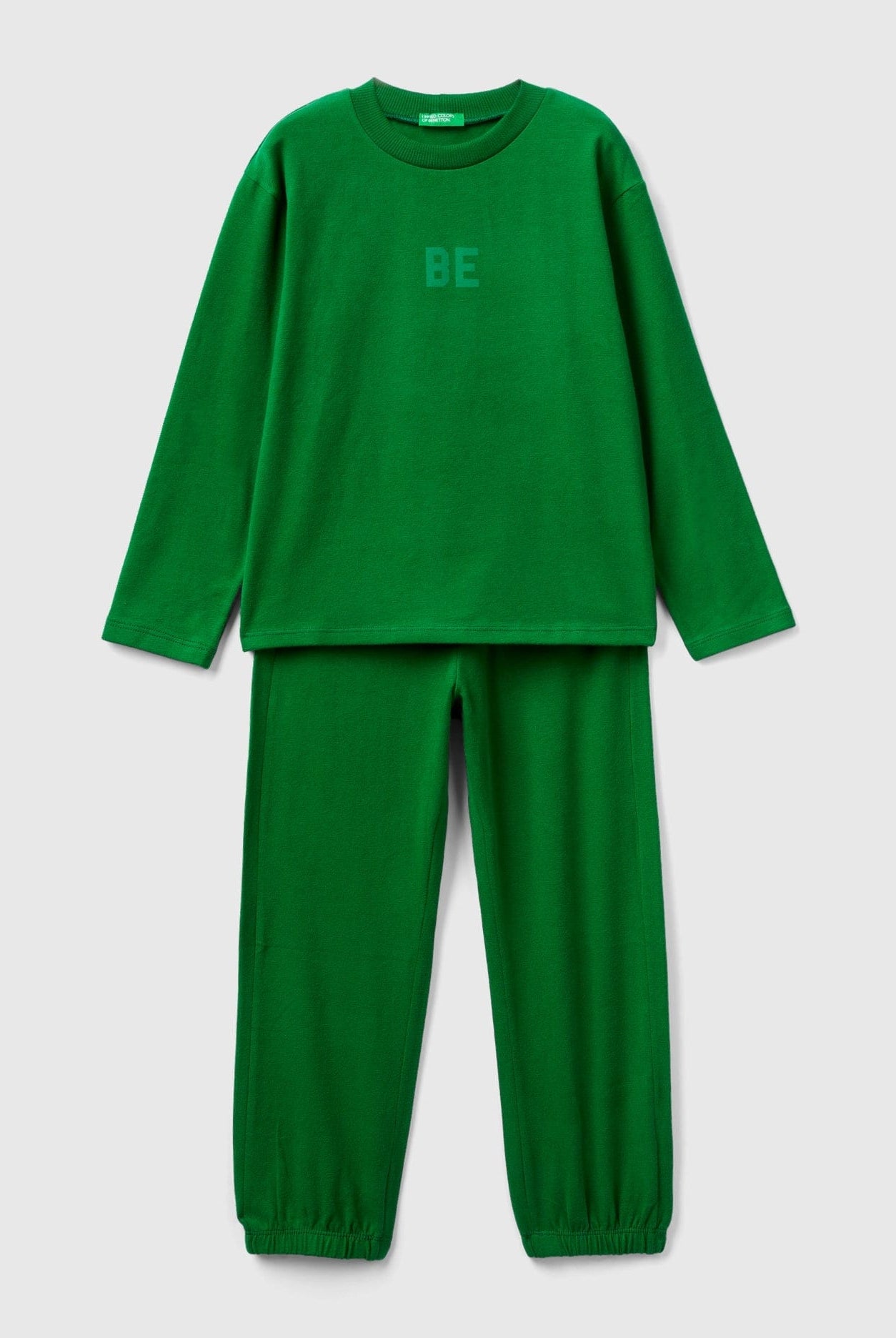 يونايتد كولورز اوف بينيتون بيجاما طويلة اطفالي من الجيرسيه الدافئ مع طباعة شعار عالصدر