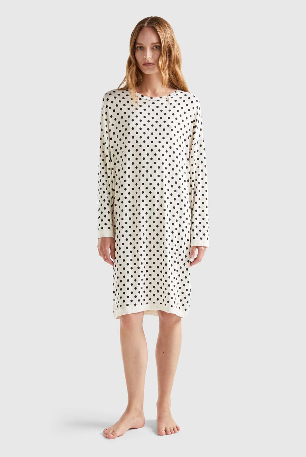 يونايتد كولورز اوف بينيتون قميص نوم نسائي بنقاط البولكا