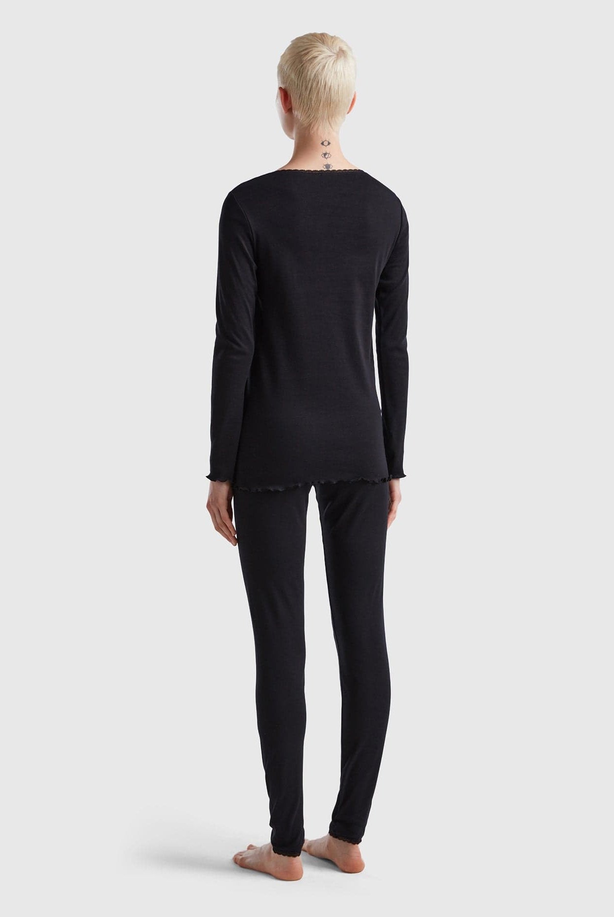 يونايتد كولورز اوف بينيتون بيجاما نسائي من القطن طويل الألياف