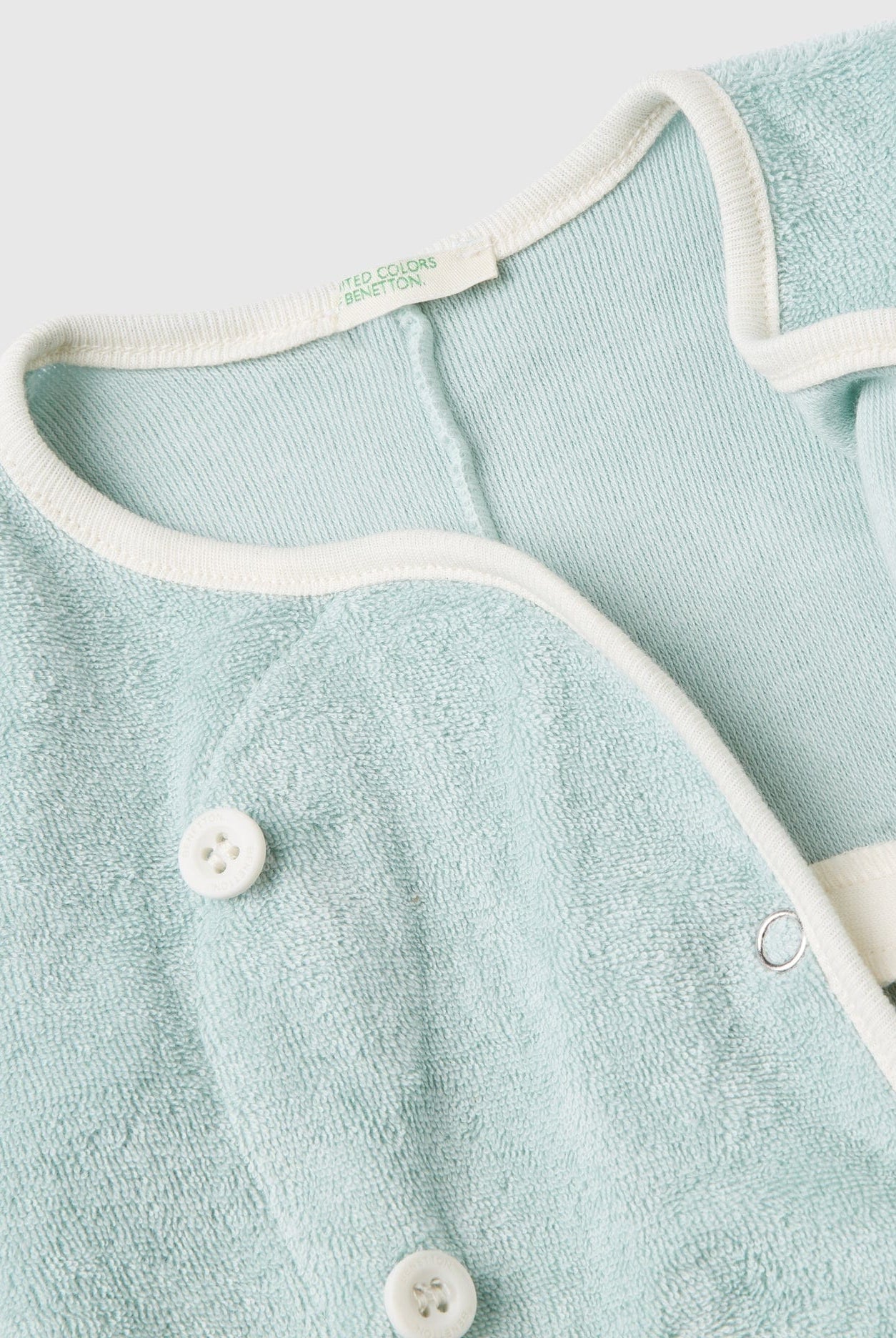 يونايتد كولورز اوف بينيتون سالوبيت رضع من قماش التيري مع رقعة