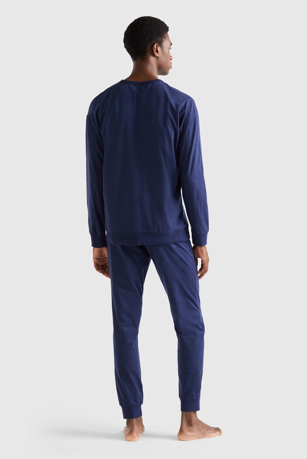 يونايتد كولورز اوف بينيتون بيجاما شبابي بشعار من القطن طويل الألياف