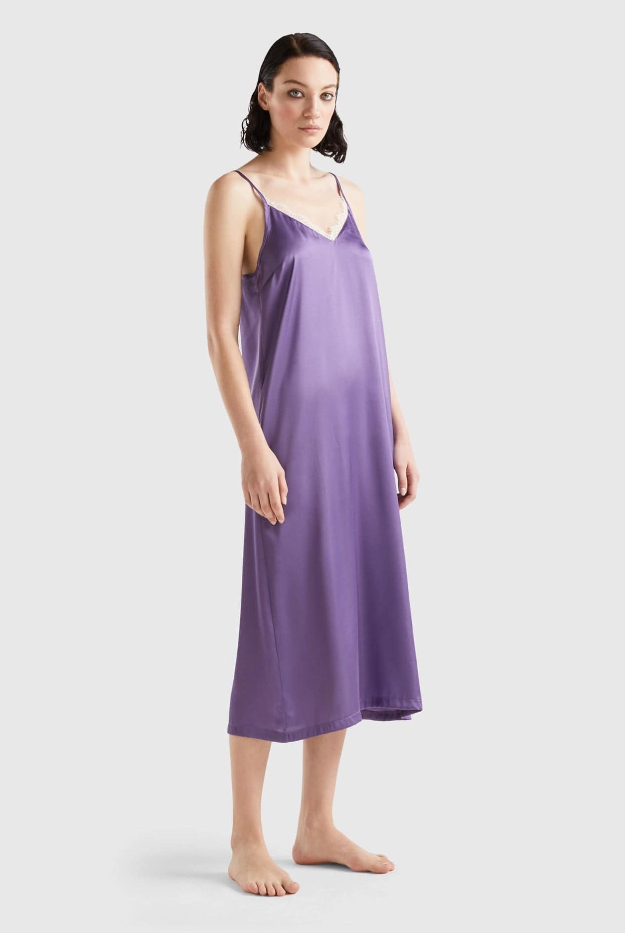 يونايتد كولورز اوف بينيتون فستان نسائي ساتان ناعم