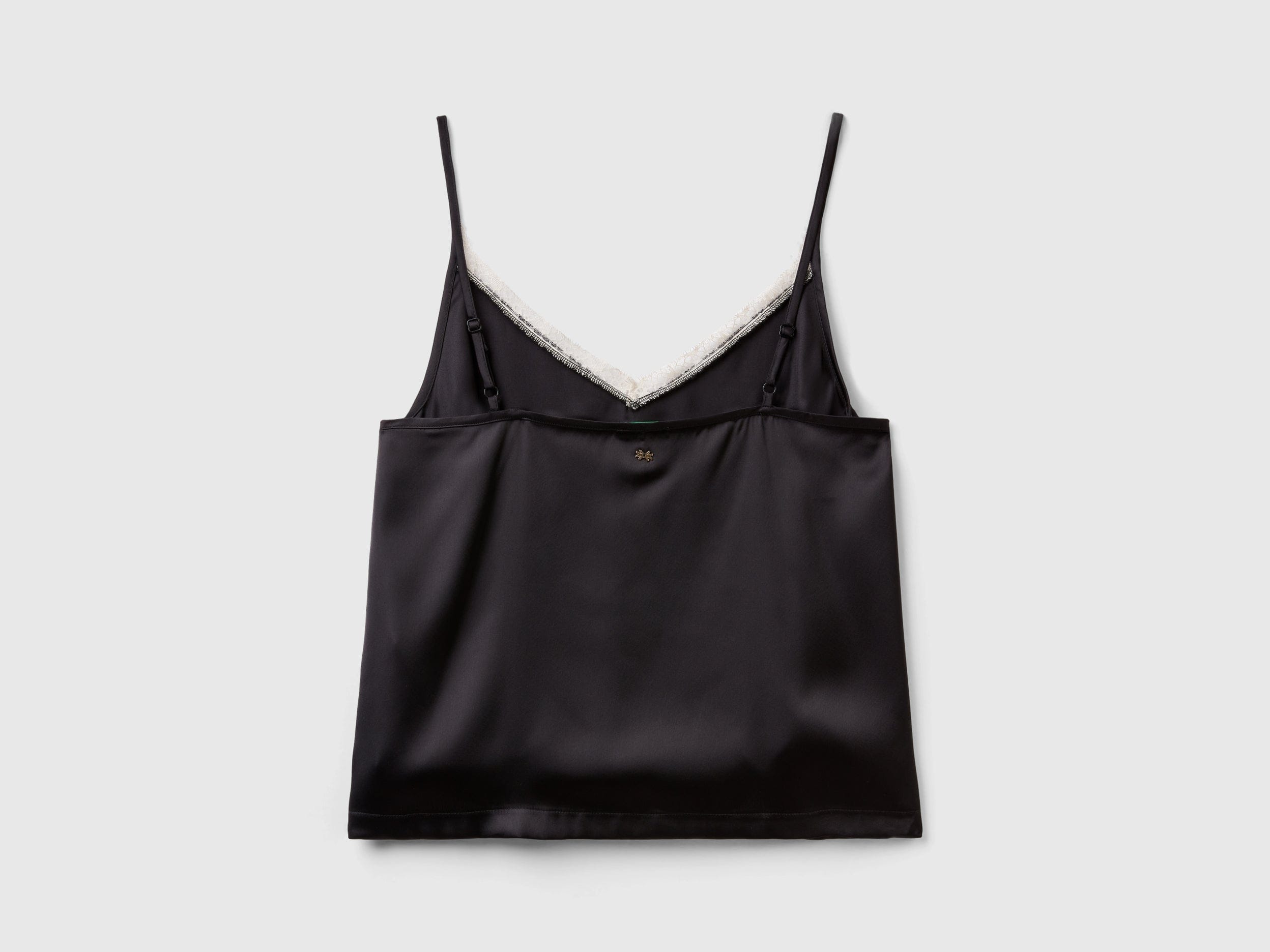 يونايتد كولورز اوف بينيتون توب ساتان نسائي بكرانيش