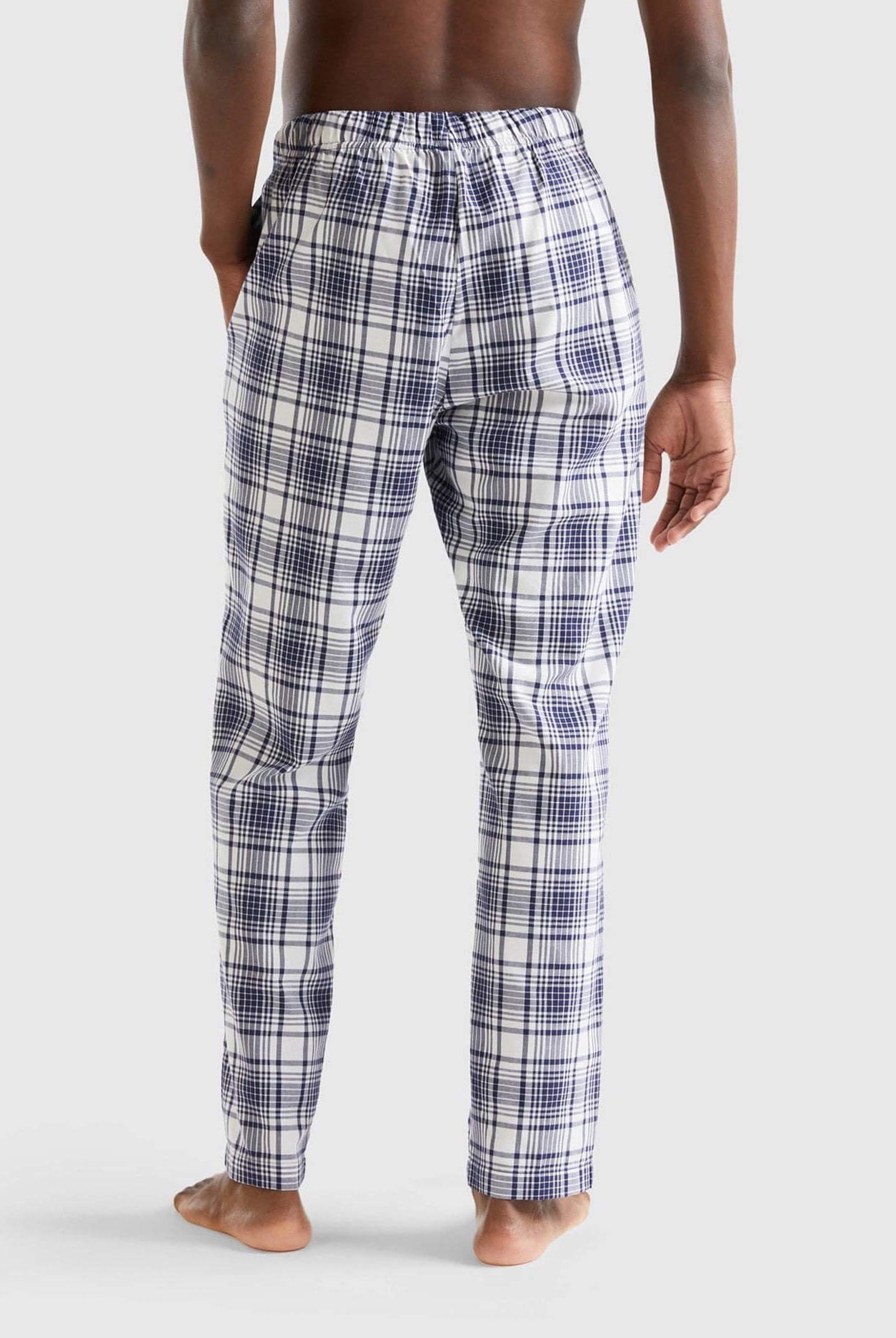 يونايتد كولورز اوف بينيتون بنطال كاروهات طويل رجالي