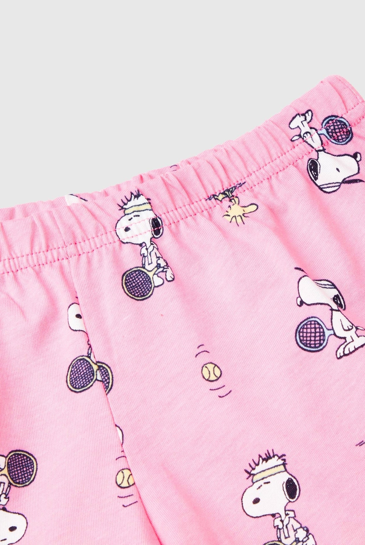 يونايتد كولورز اوف بينيتون طقم بيجاما للبنات مزين بنقوش