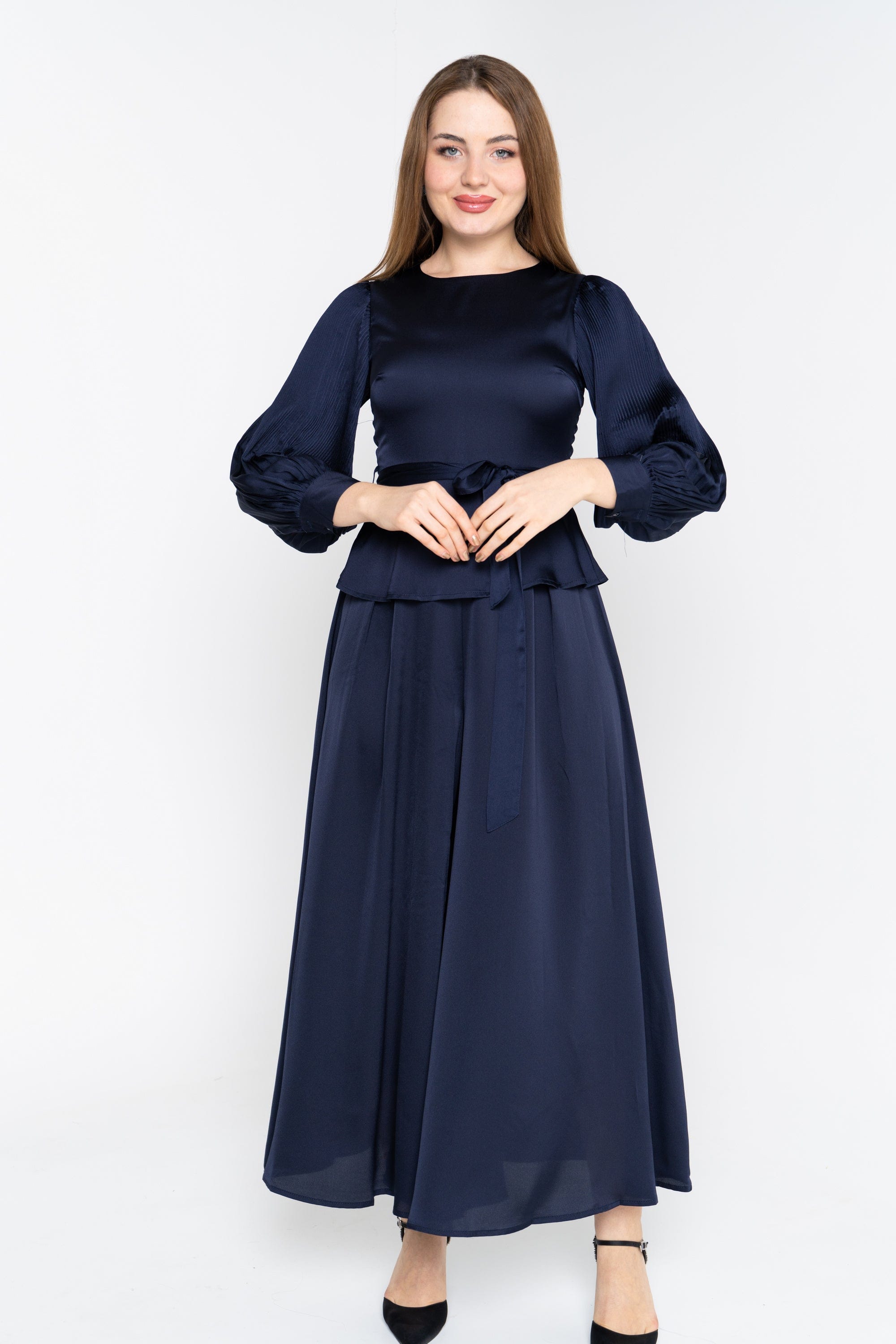 نتشي جمبسوت نسائي سادة برباط خصر كم طويل