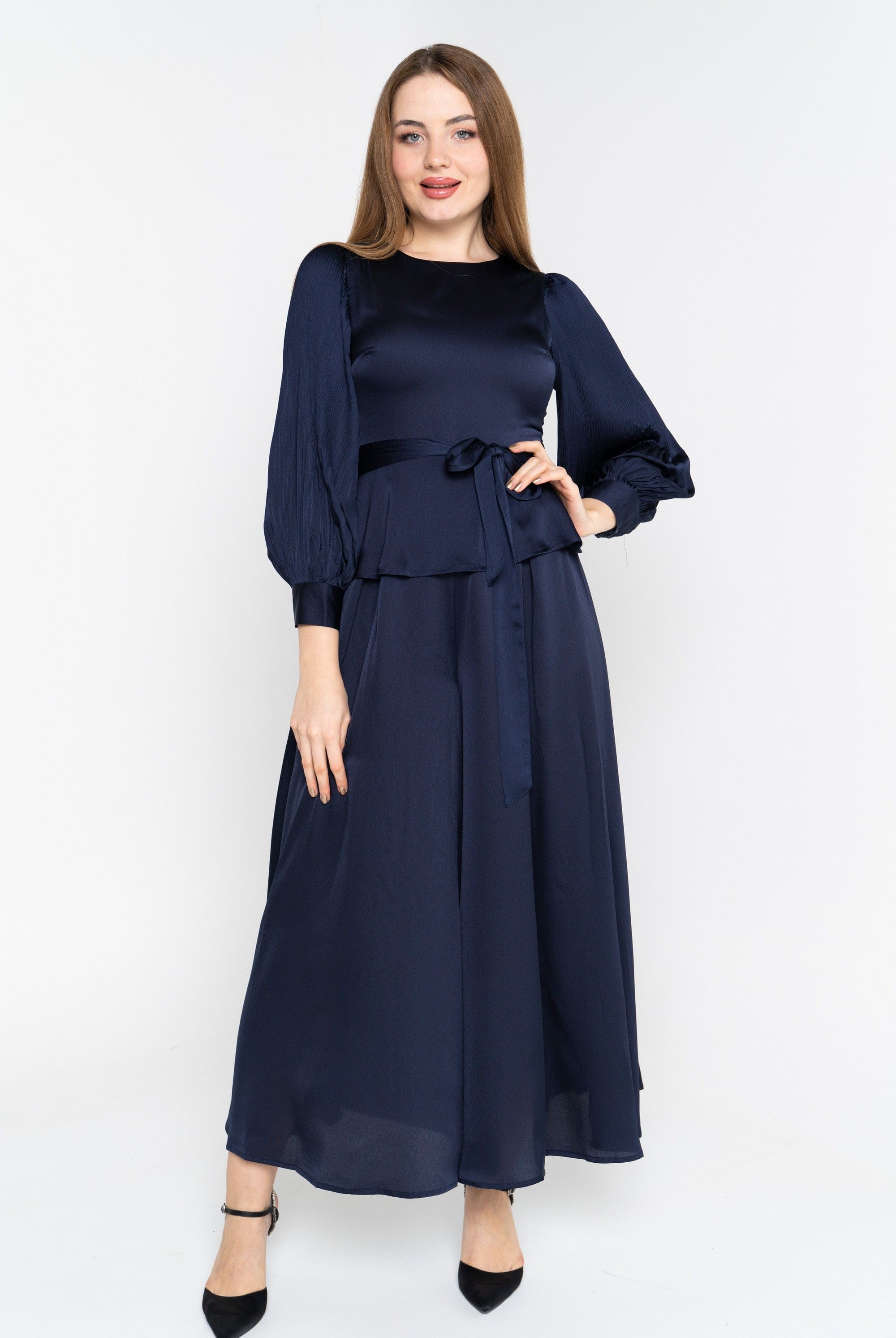 نتشي جمبسوت نسائي سادة برباط خصر كم طويل