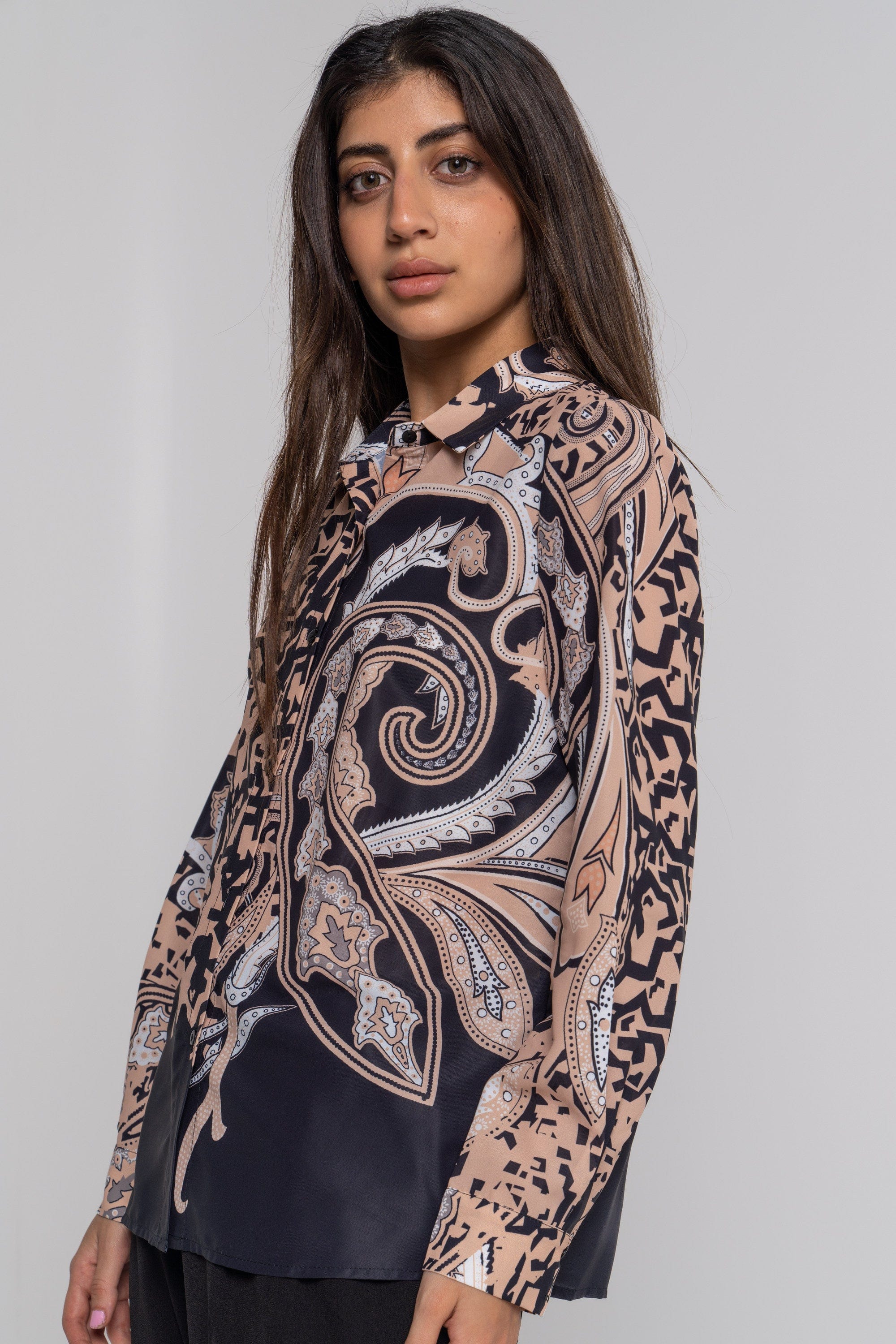 ูุชุดู ูู
ูุต ูุณุงุฆู ู
ูููุด ุจุฃูู
ุงู
ุทูููุฉ