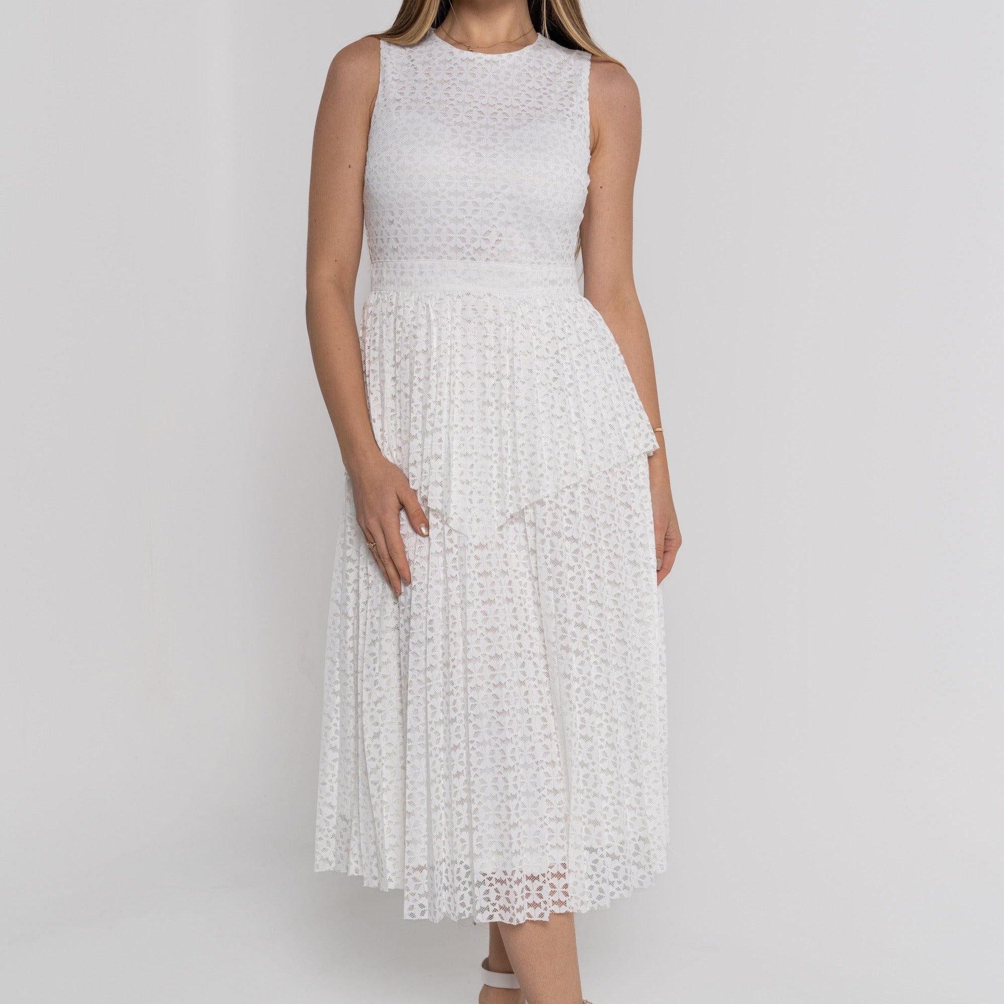 نتشي فستان منقوش بليسيه بطبقة علوية ميدي بلا أكمام