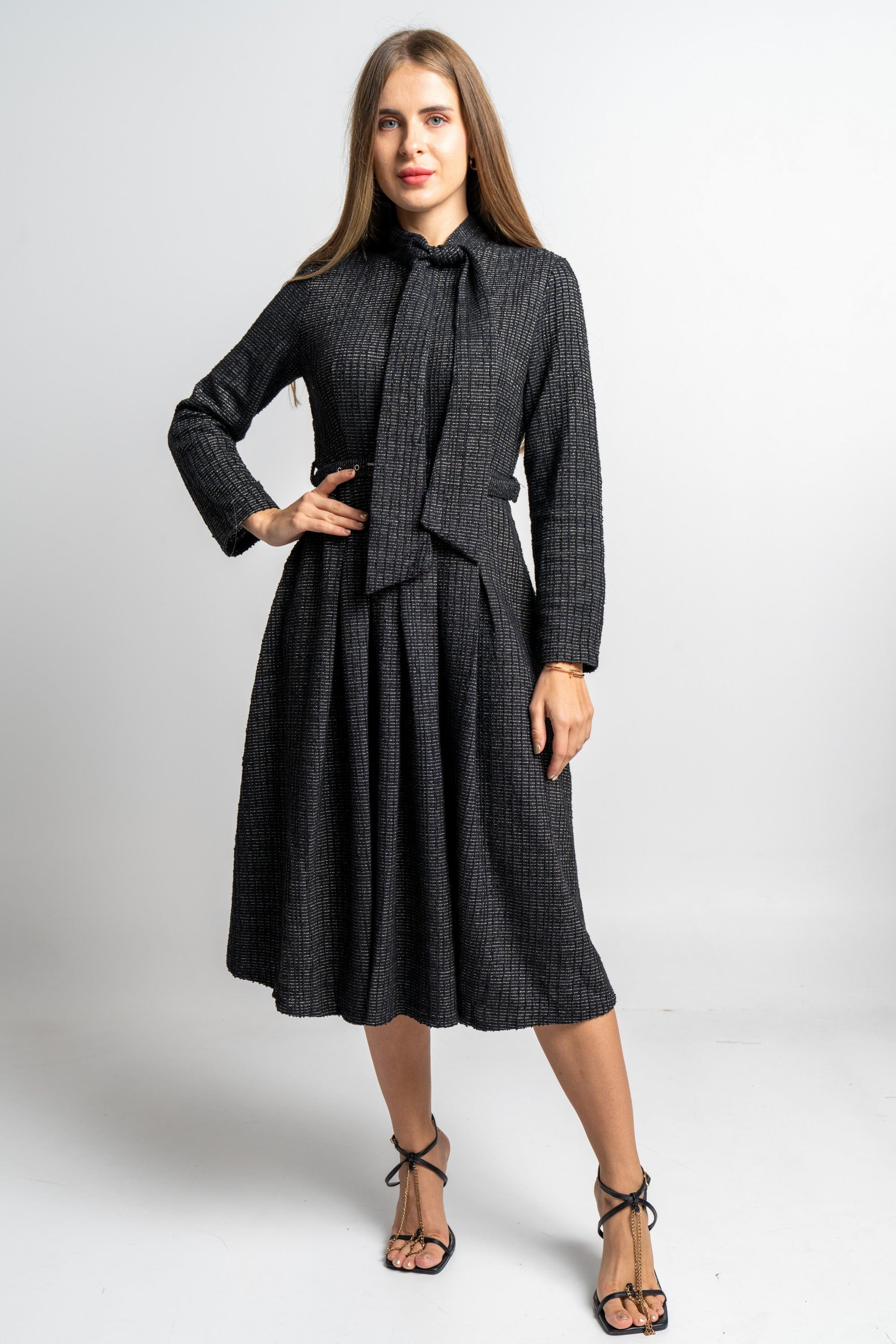 نتشي فستان شتوي مخصر ميدي كم طويل نسائي أسود