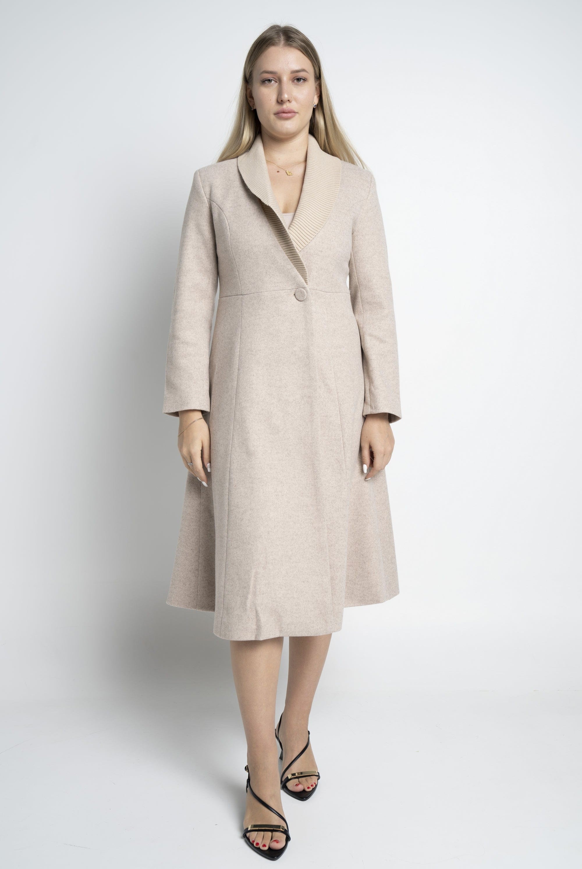 نتشي فستان واسع ميدي بزرار أمامي كم طويل