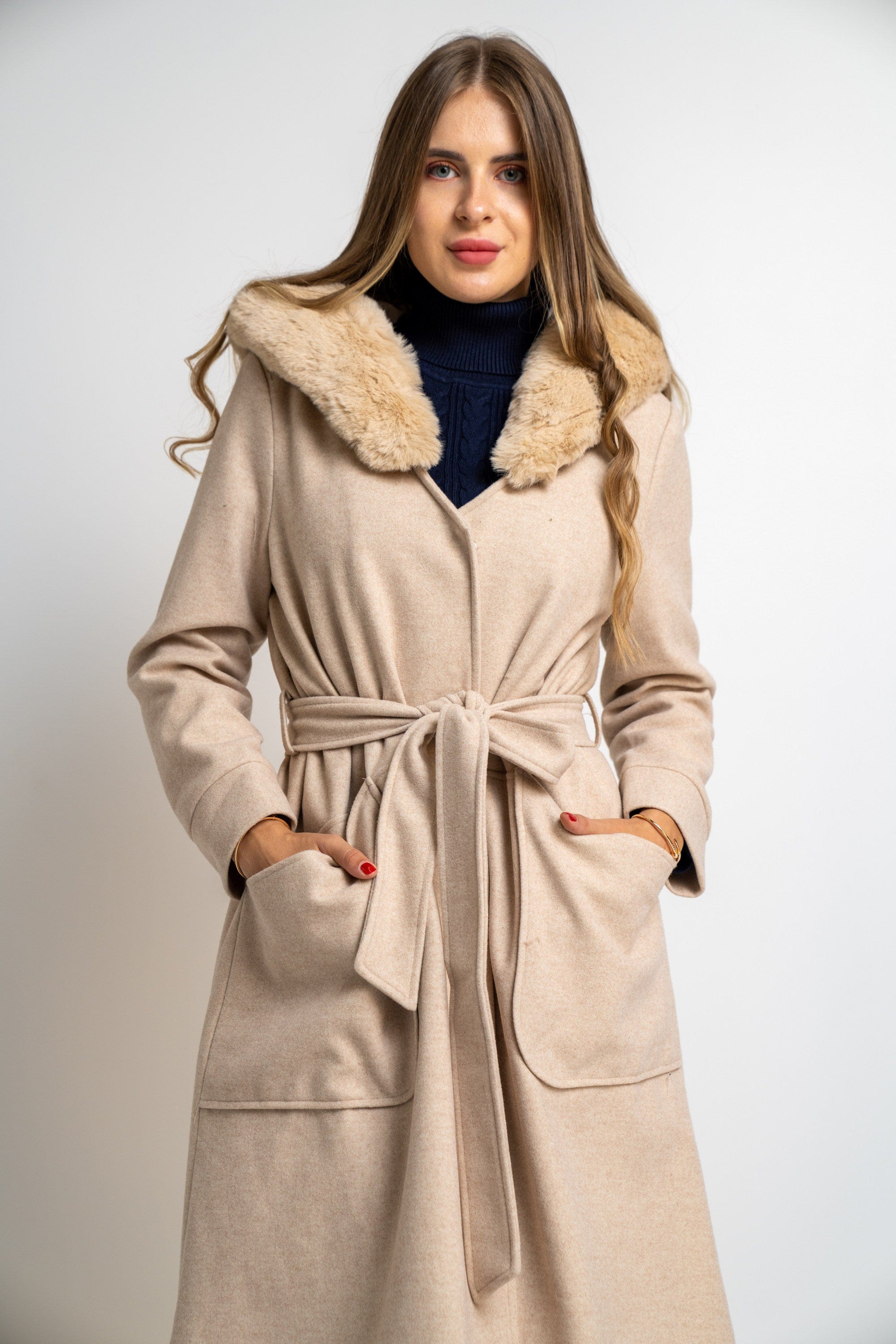 نتشي جاكيت كم طويل سادة نسائي