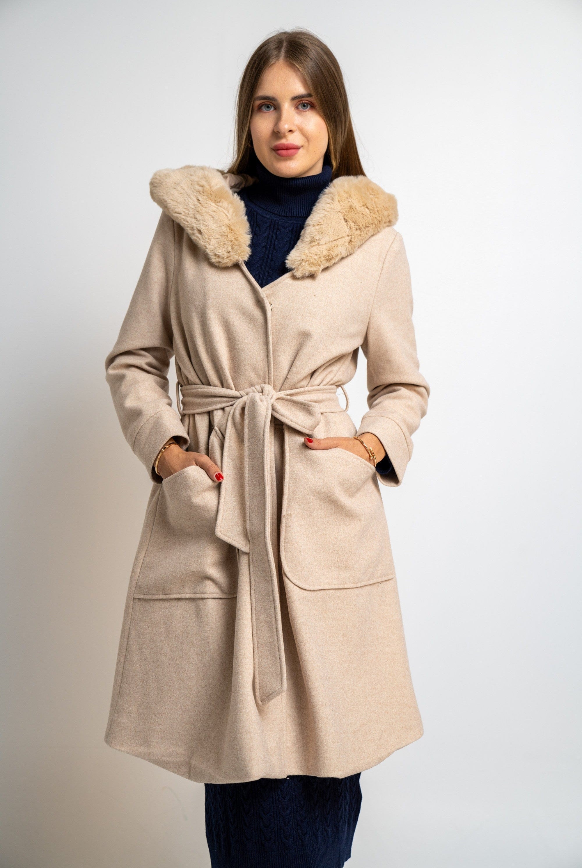 نتشي جاكيت كم طويل سادة نسائي