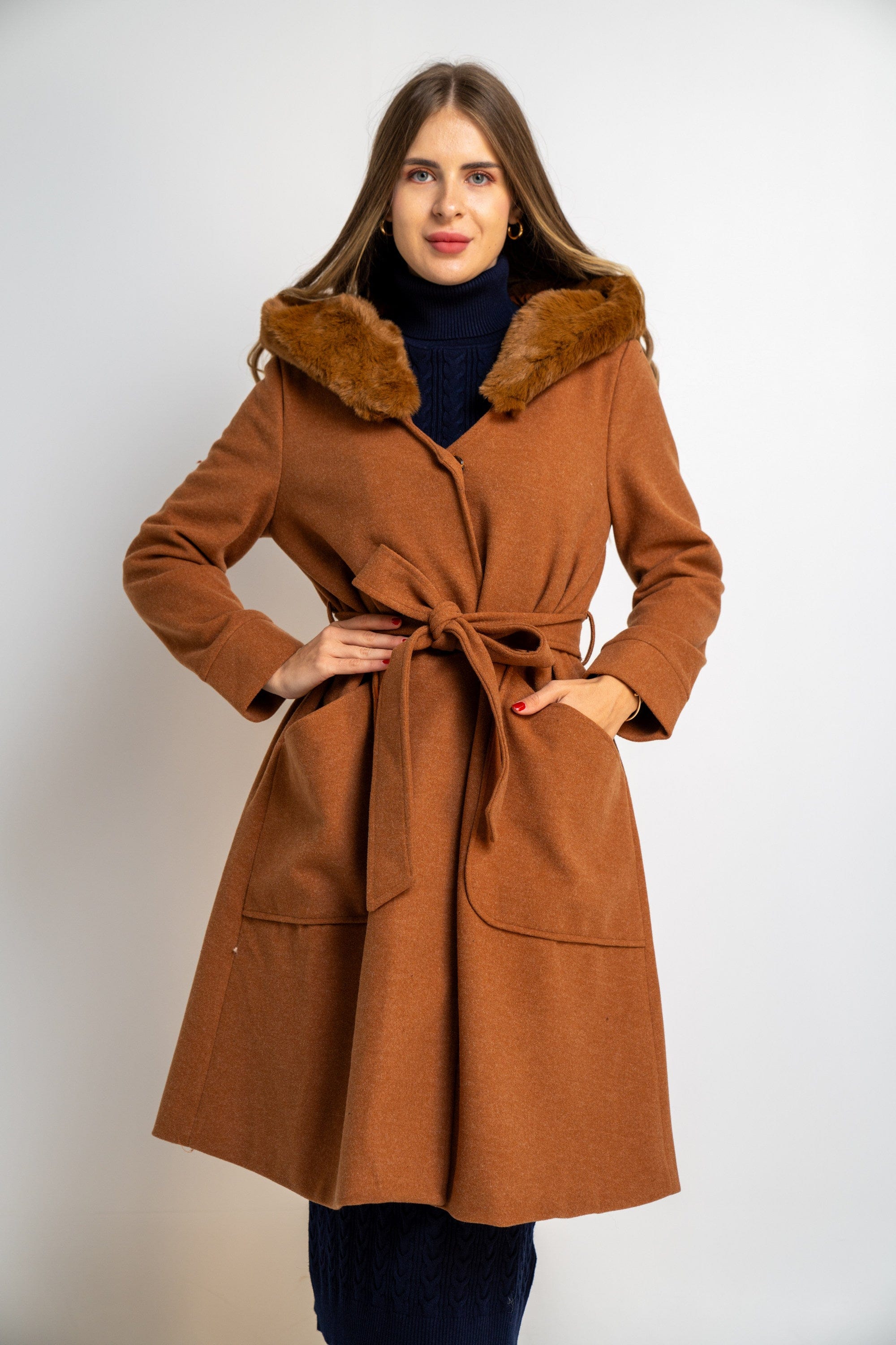 نتشي جاكيت كم طويل سادة نسائي