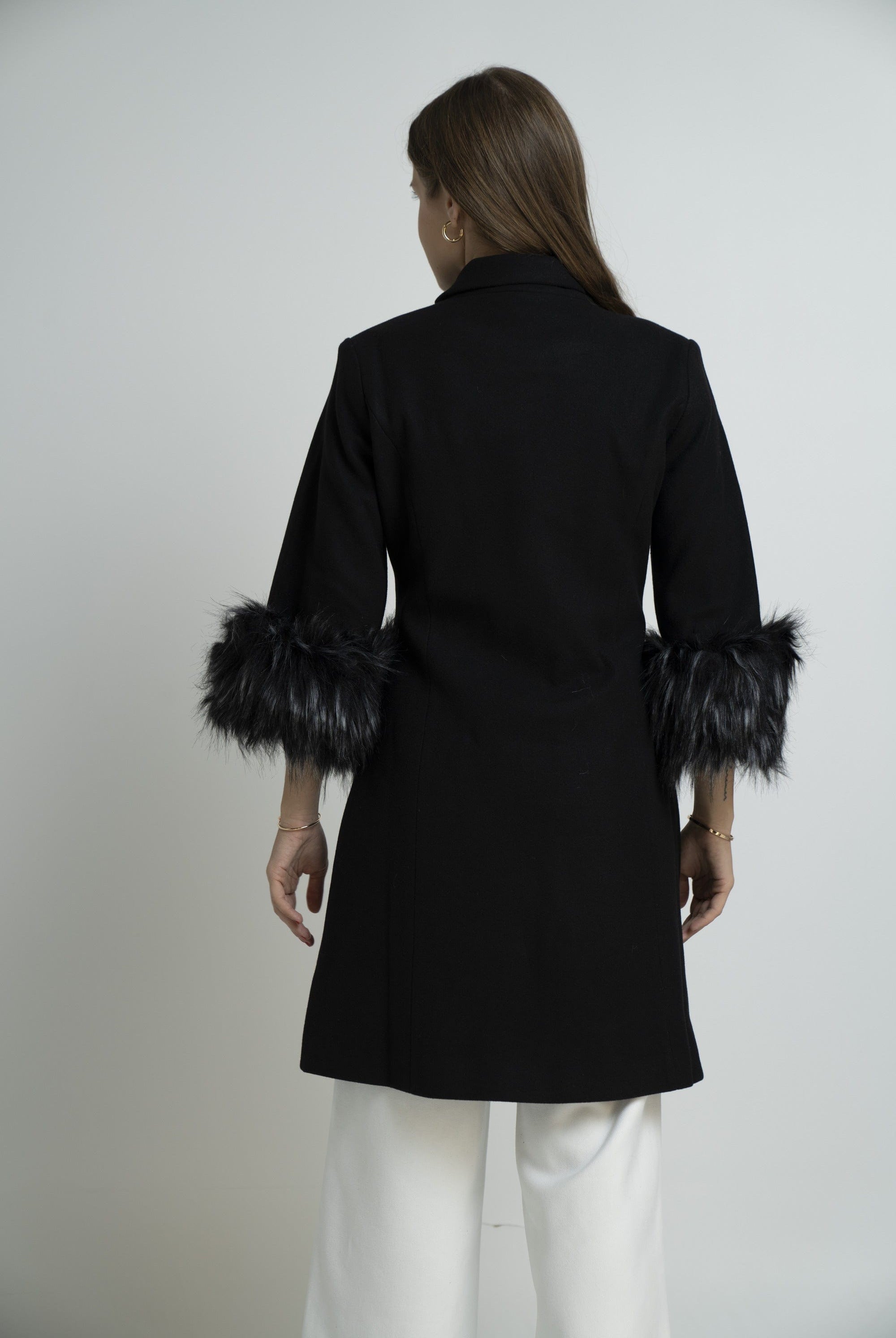 نتشي جاكيت سادة بأزرار أمامية كم طويل نسائي