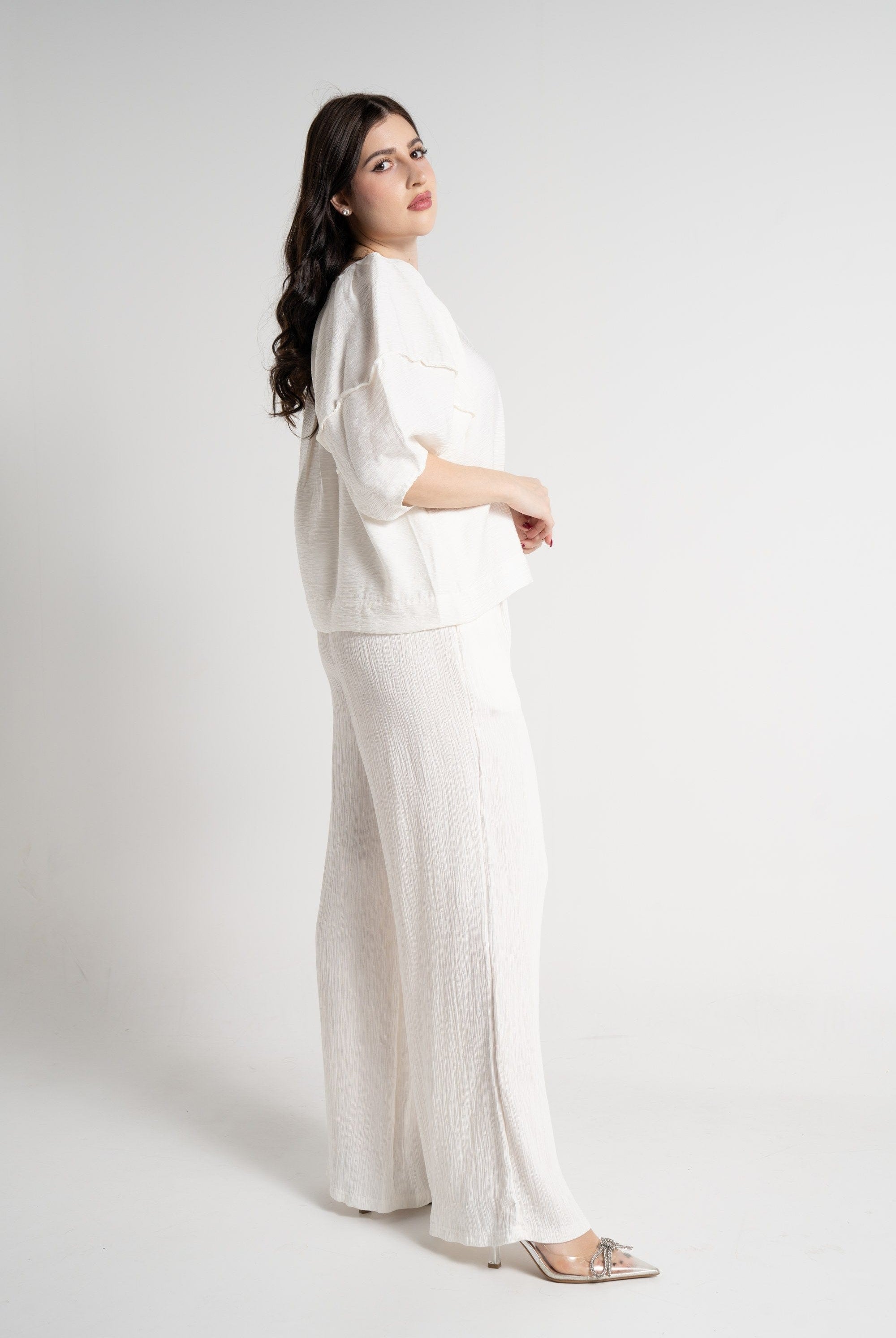 نتشي بلوزة بأكمام قصيرة سادة بأكمام وسيعة