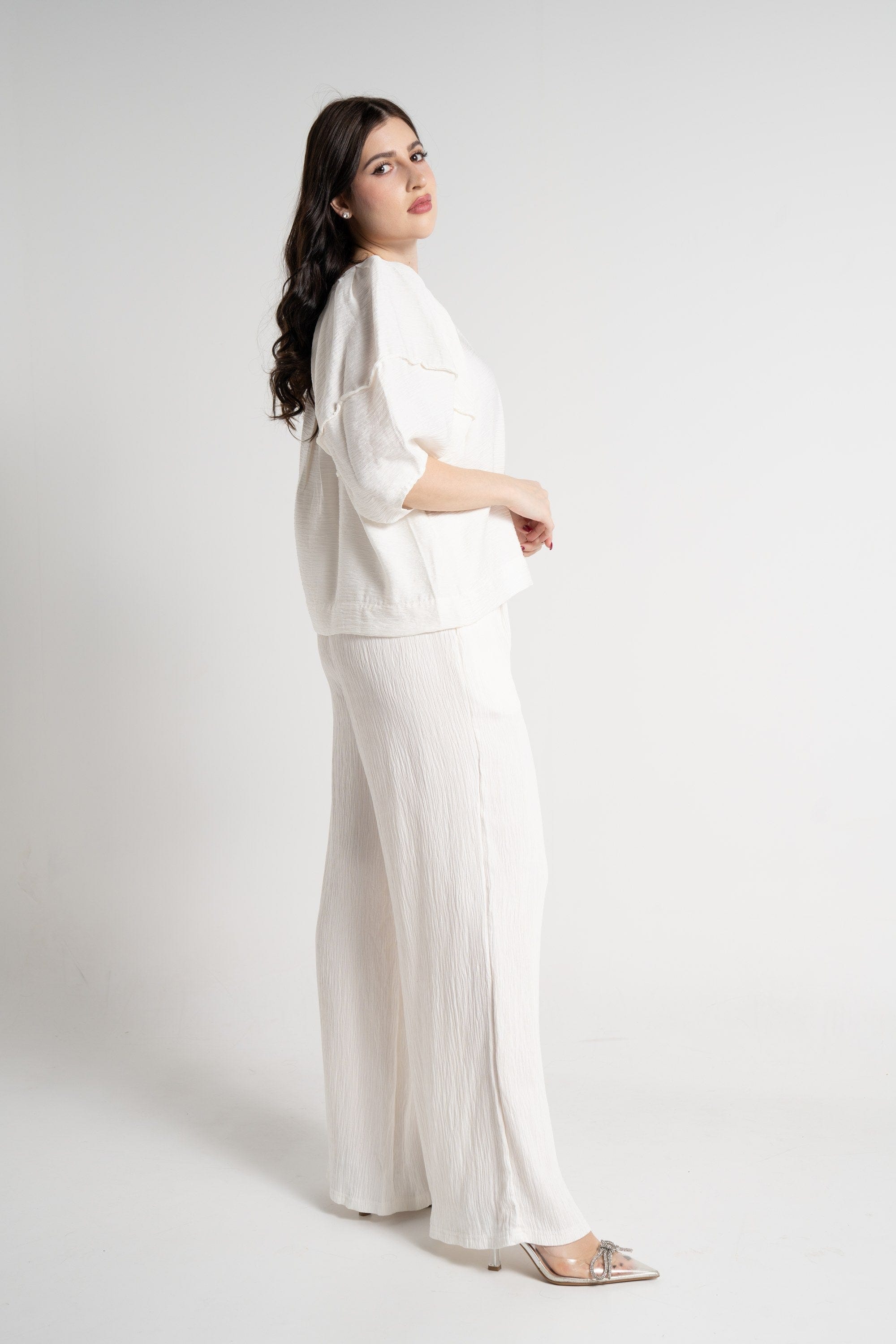 نتشي بلوزة بأكمام قصيرة سادة بأكمام وسيعة