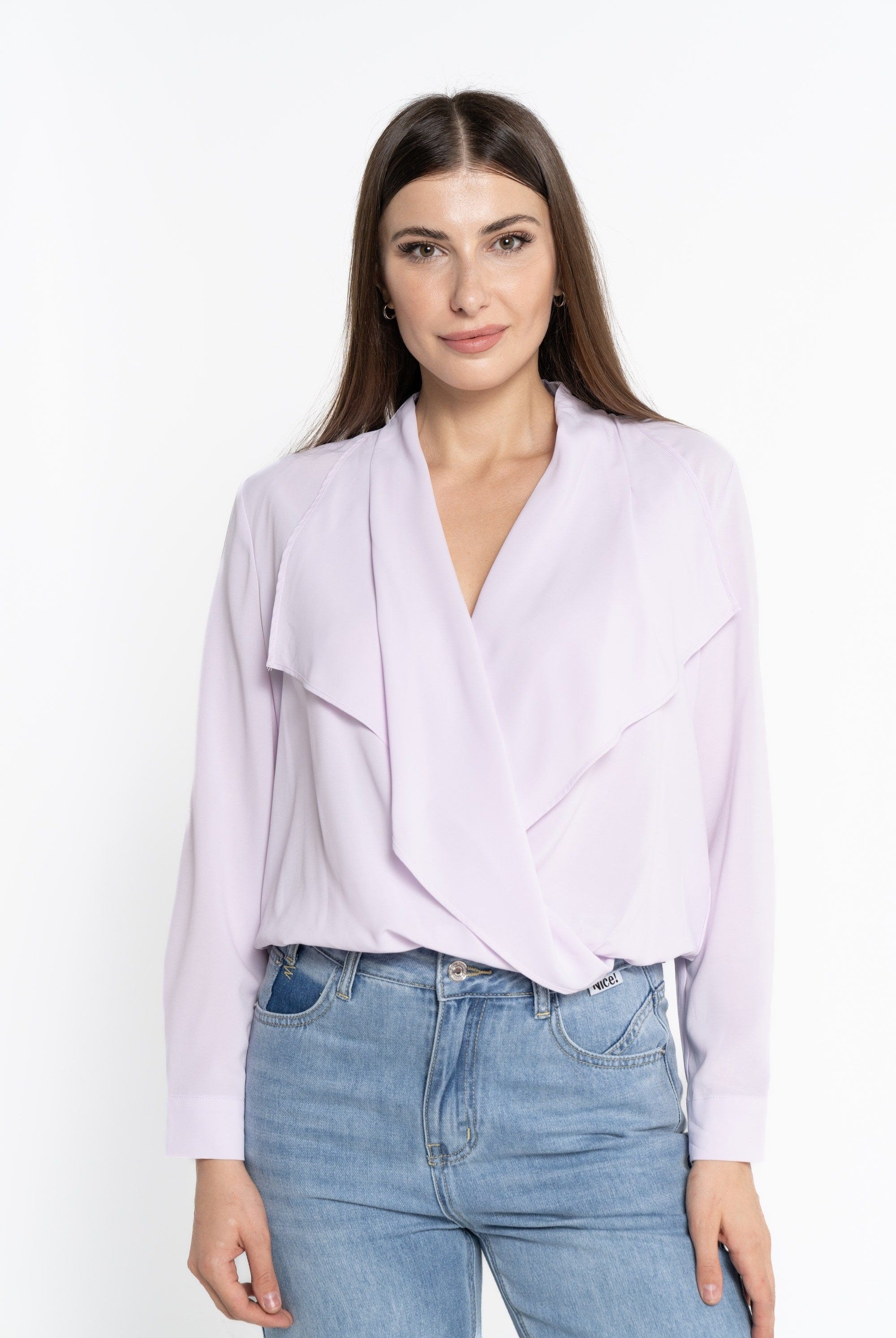 نتشي بلوزة بأكمام طويلة بطيات سادة نسائي