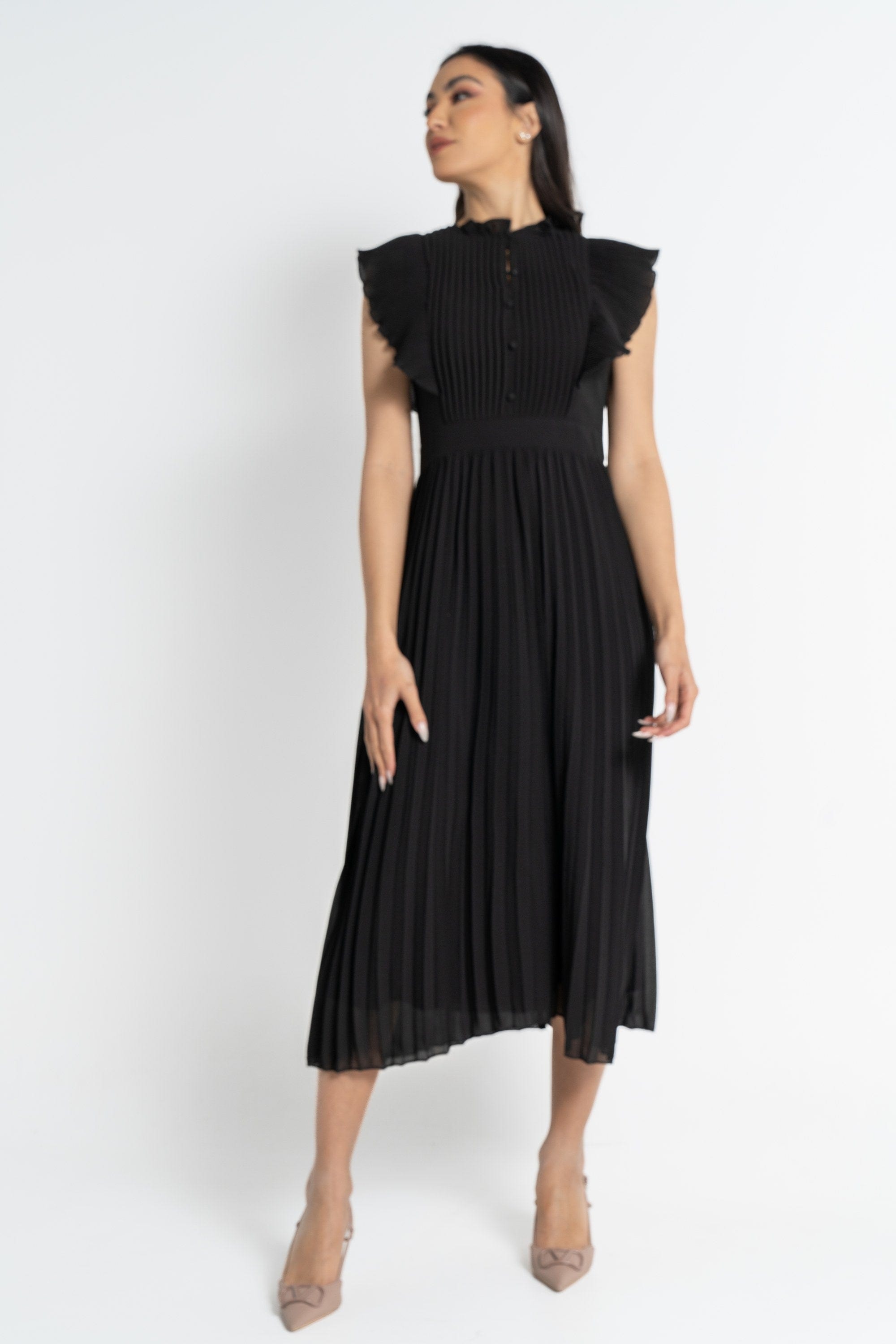 نتشي فستان ميدي بأكمام قصيرة بليسية بأزرار على الصدر