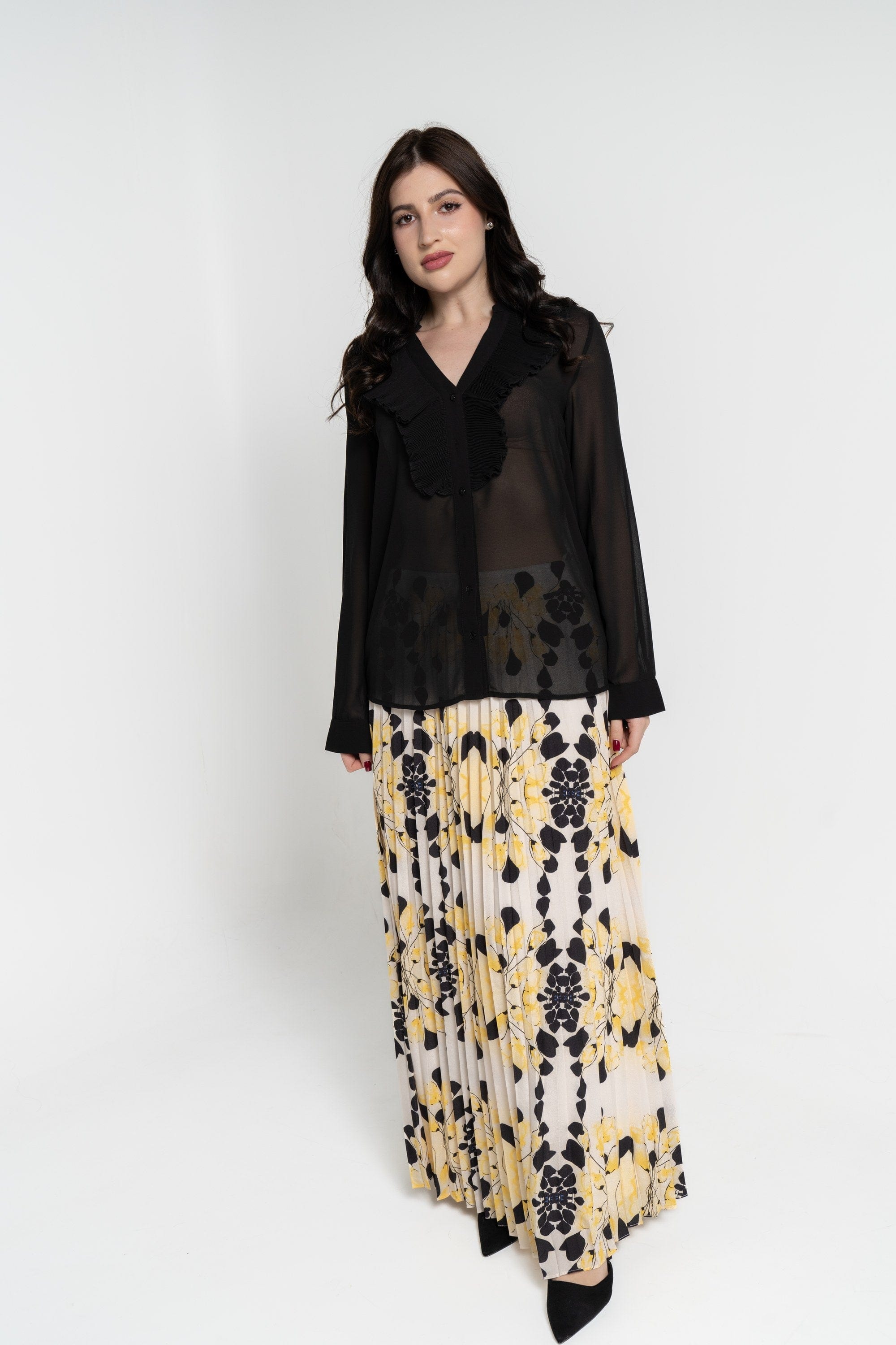 نتشي بلوزة بأكمام طويلة سادة بكشكشة أمامية نسائي