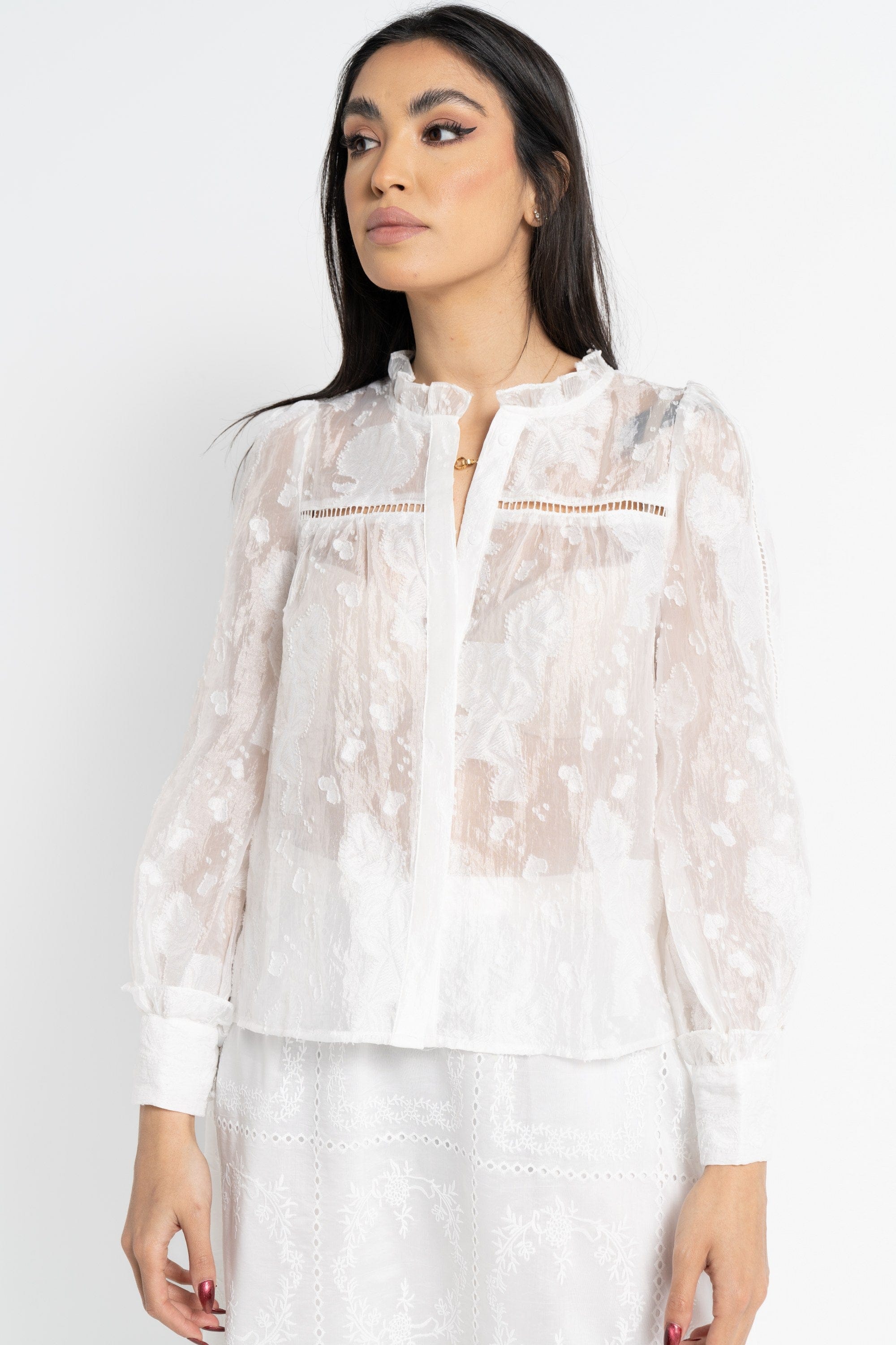 نتشي بلوزة بأكمام طويلة موردة شفافة نسائية