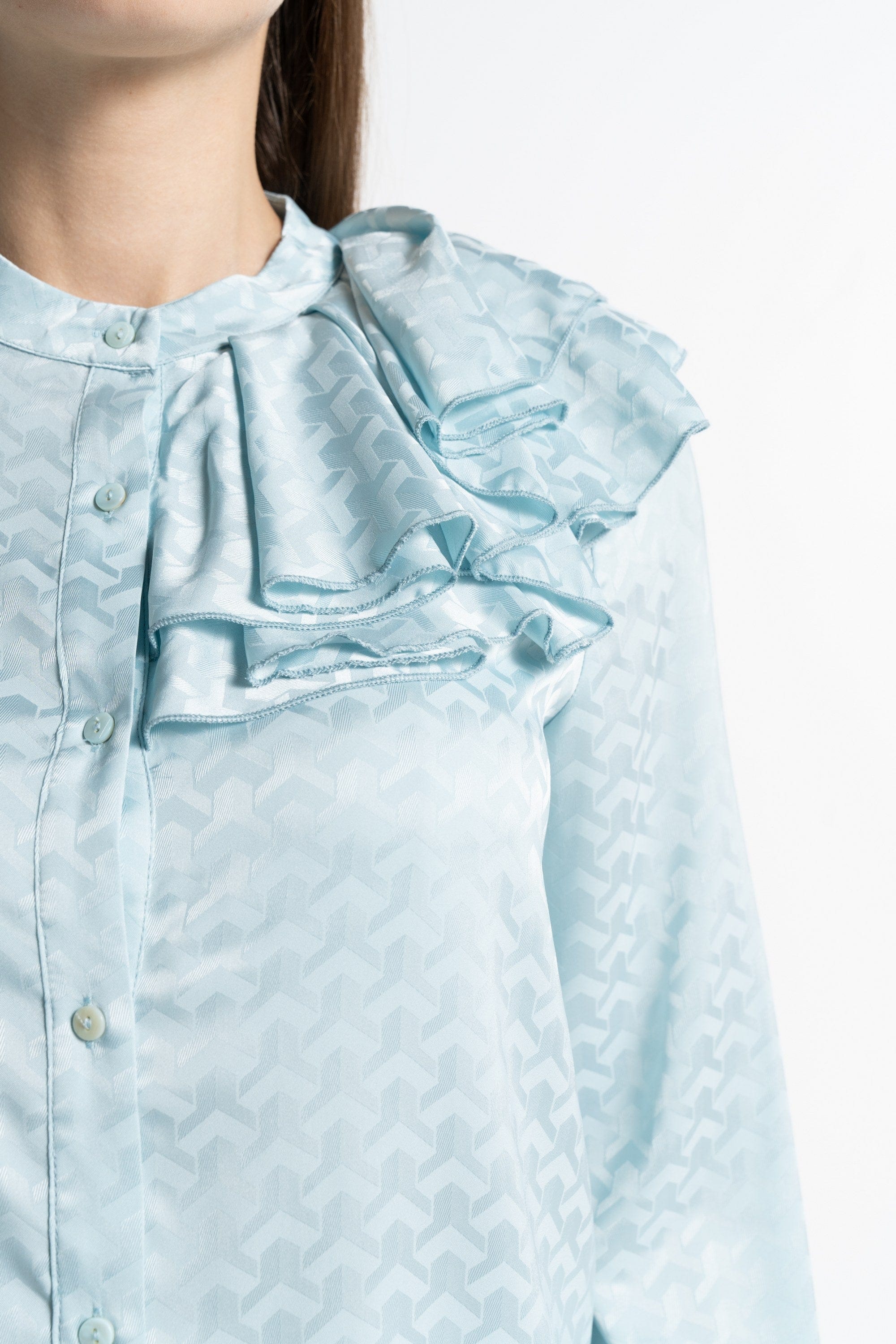 نتشي بلوزة بأكمام طويلة بأزرار أمامية منقوشة نسائية