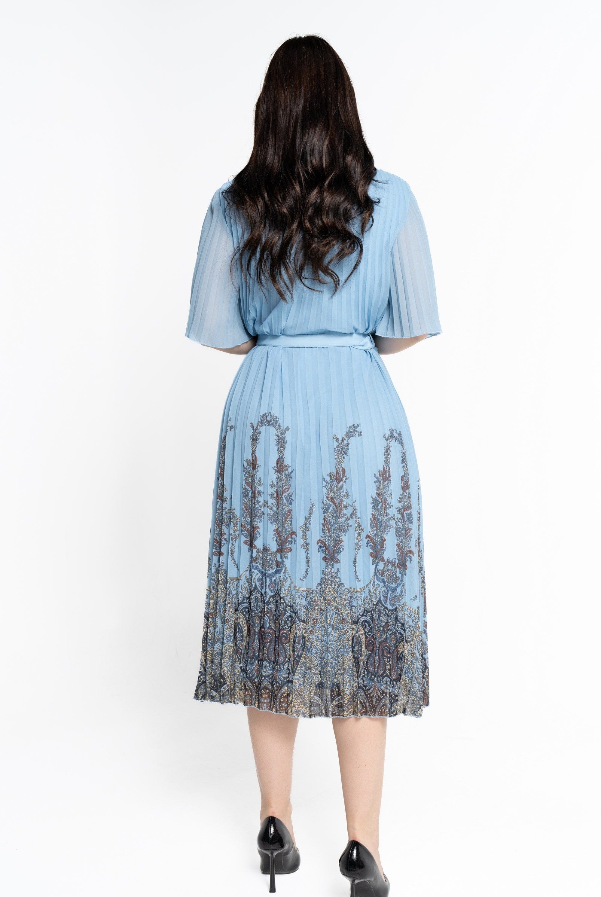 نتشي فستان ميدي بأكمام قصيرة بليسيه منقوش نسائي