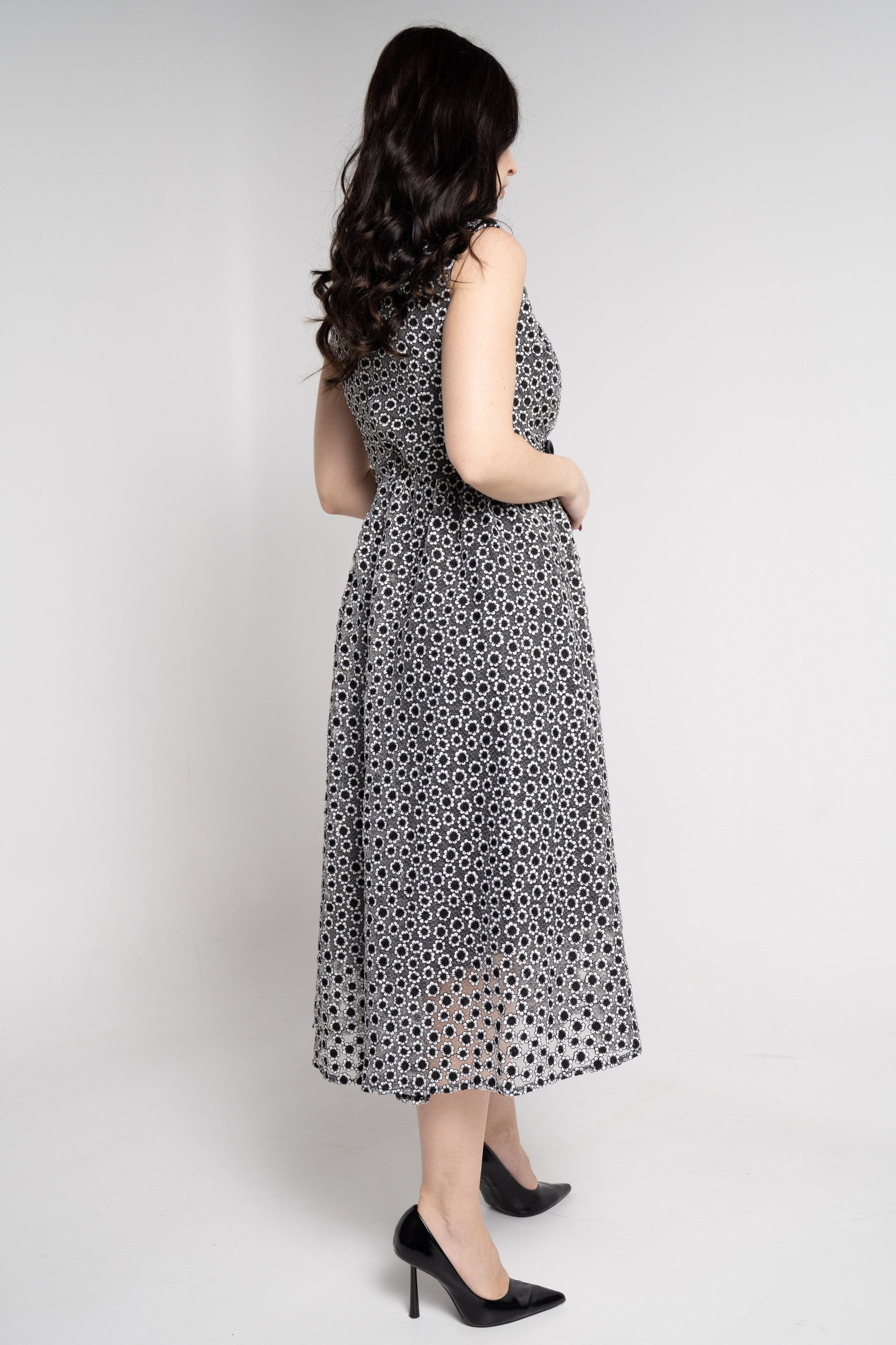 نتشي فستان كت مورد كلوش مخصر نسائي أسود