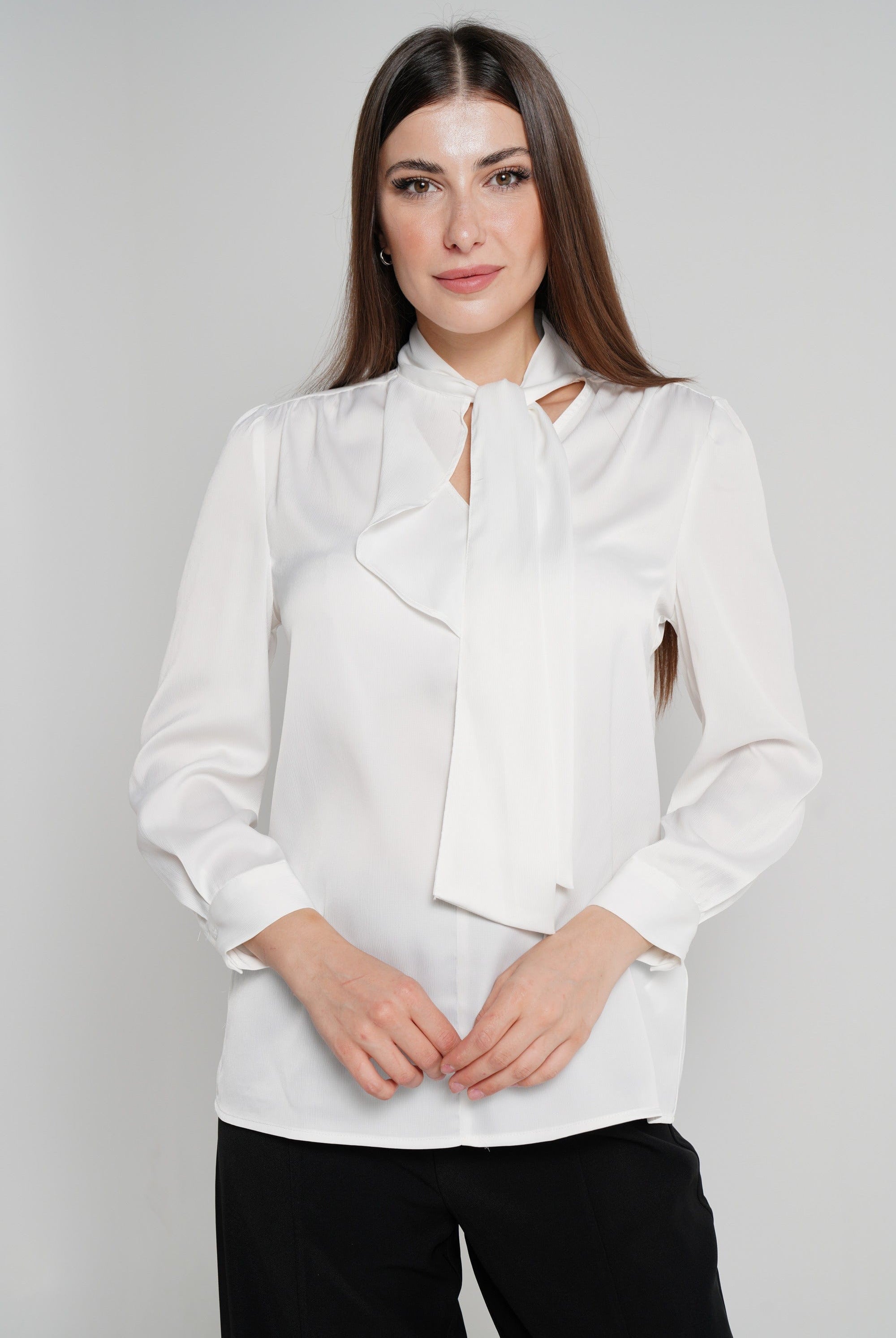 نتشي بلوزة طويلة بربطة عنق وفتحة صدر كم طويل نسائي