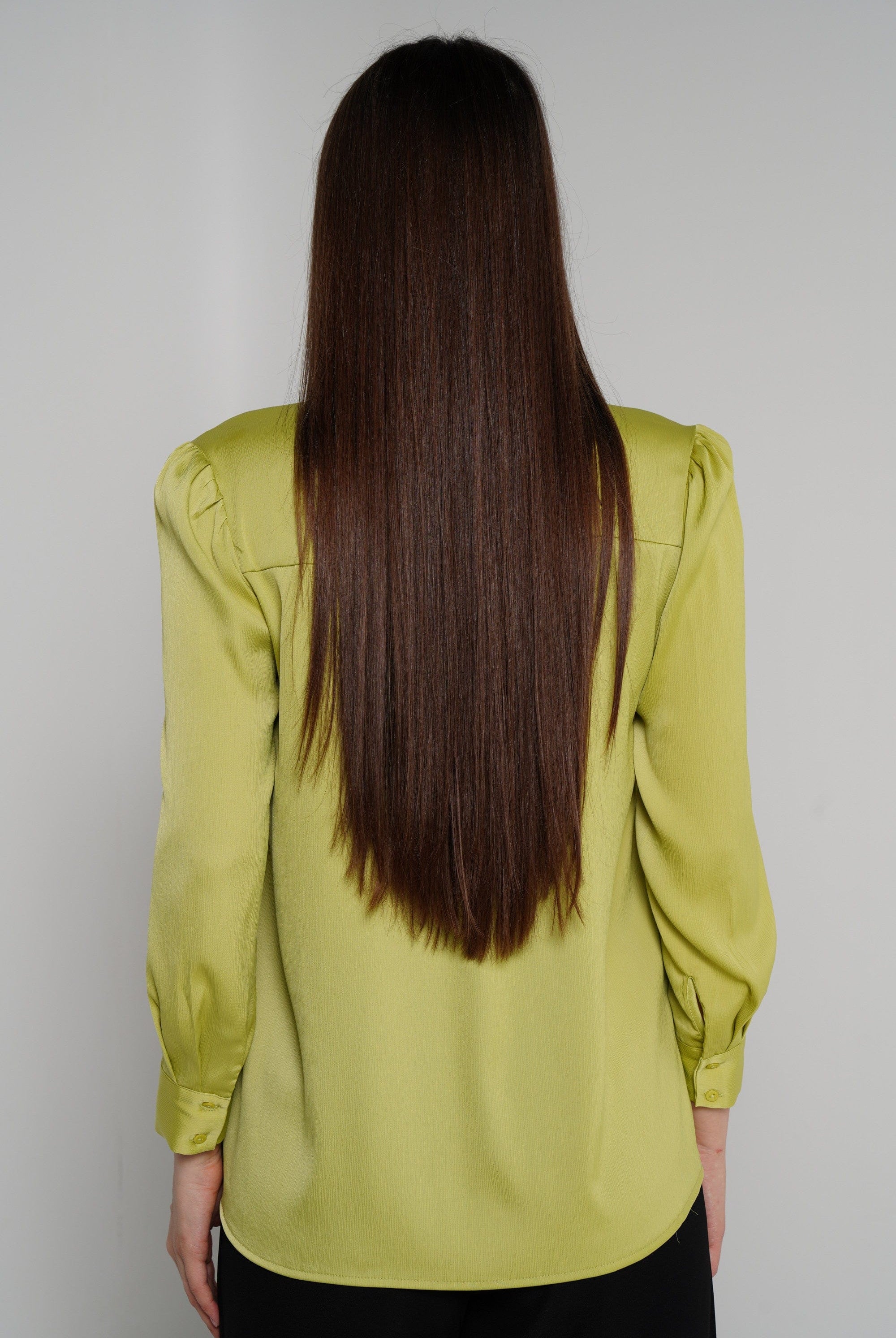 نتشي بلوزة طويلة بربطة عنق وفتحة صدر كم طويل نسائي