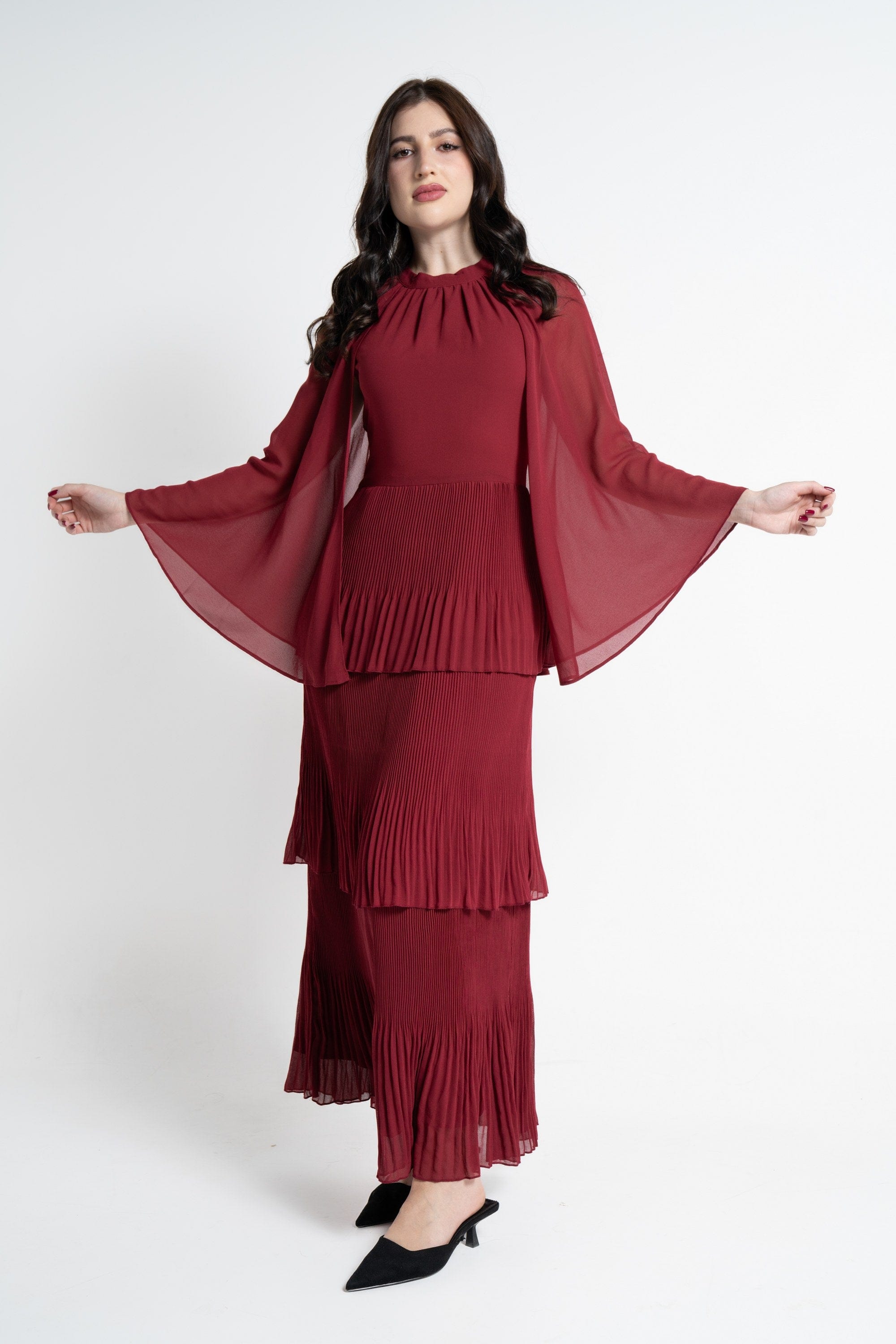 نتشي فستان ماكسي بأكمام فراشة بطيات مخصر نسائي