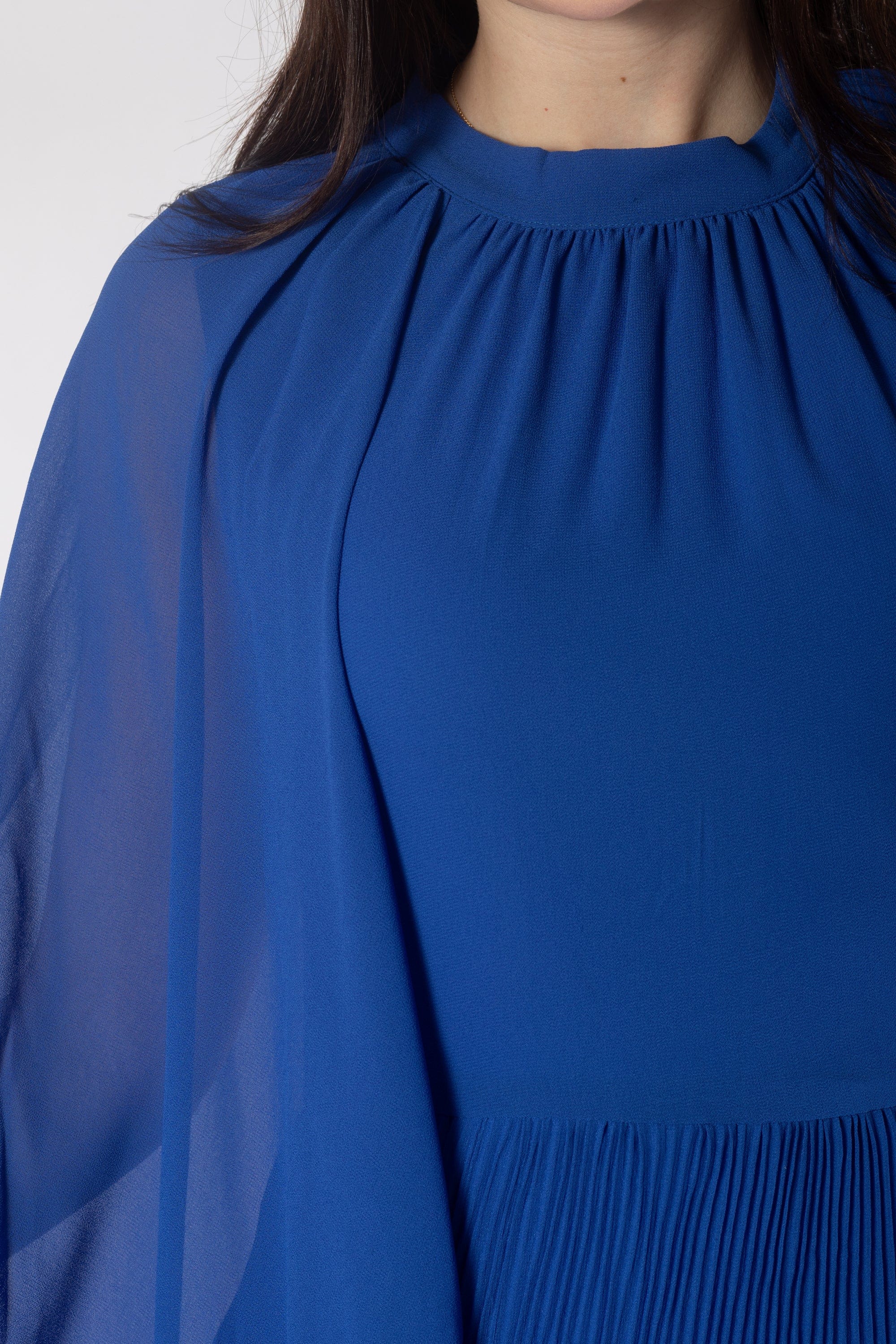 نتشي فستان ماكسي بأكمام فراشة بطيات مخصر نسائي