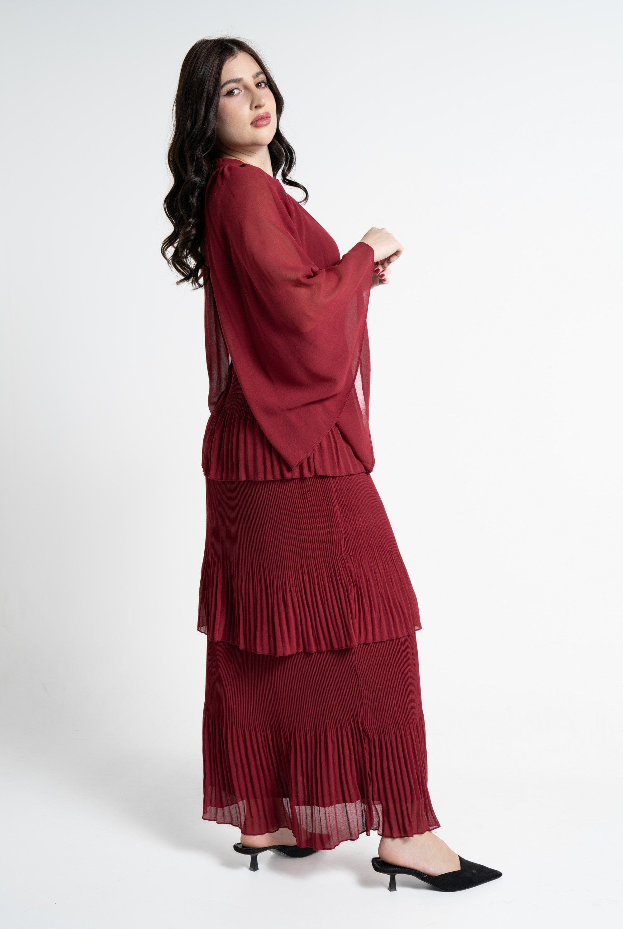 نتشي فستان ماكسي بأكمام فراشة بطيات مخصر نسائي