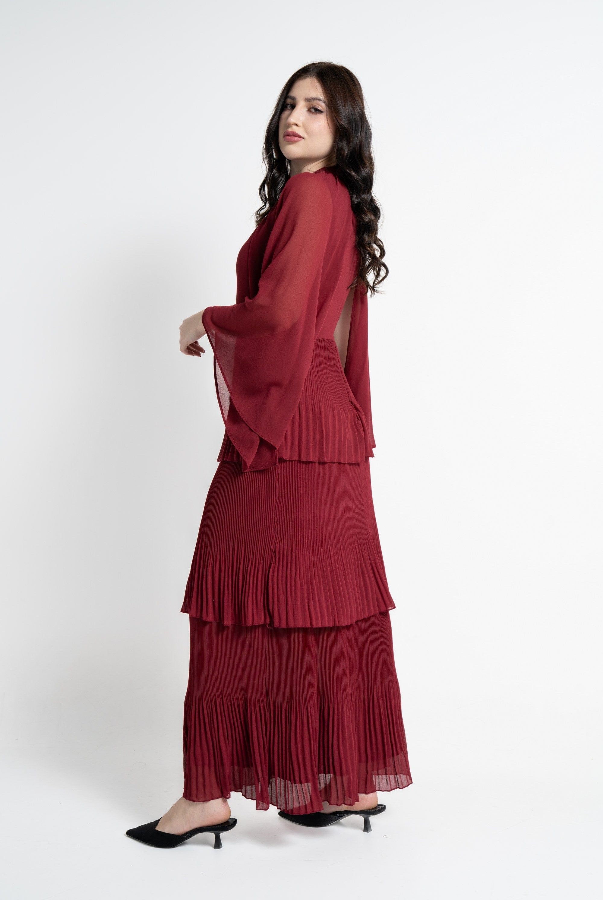 نتشي فستان ماكسي بأكمام فراشة بطيات مخصر نسائي