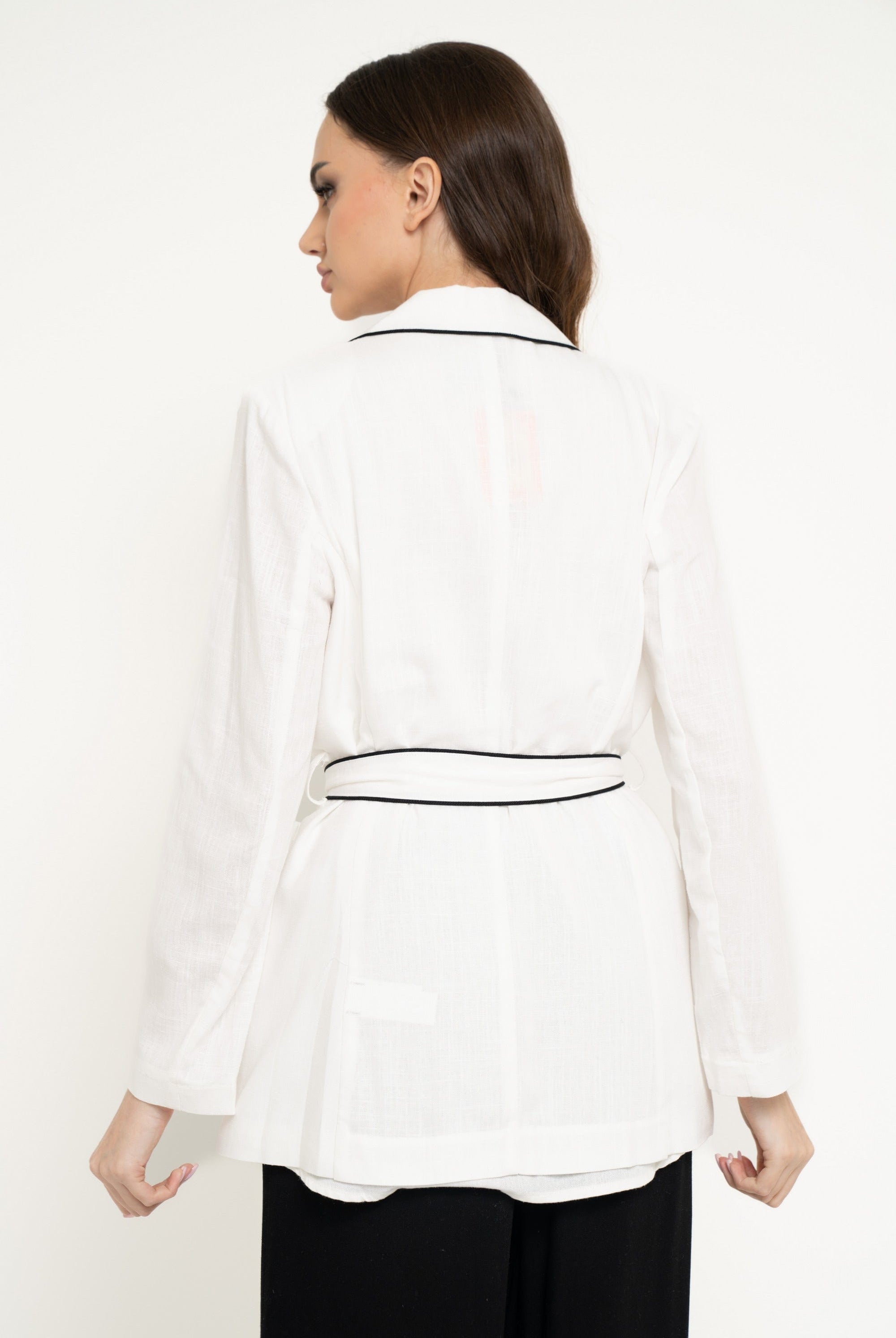 نتشي جاكيت بجيوب أمامية كم طويل نسائي