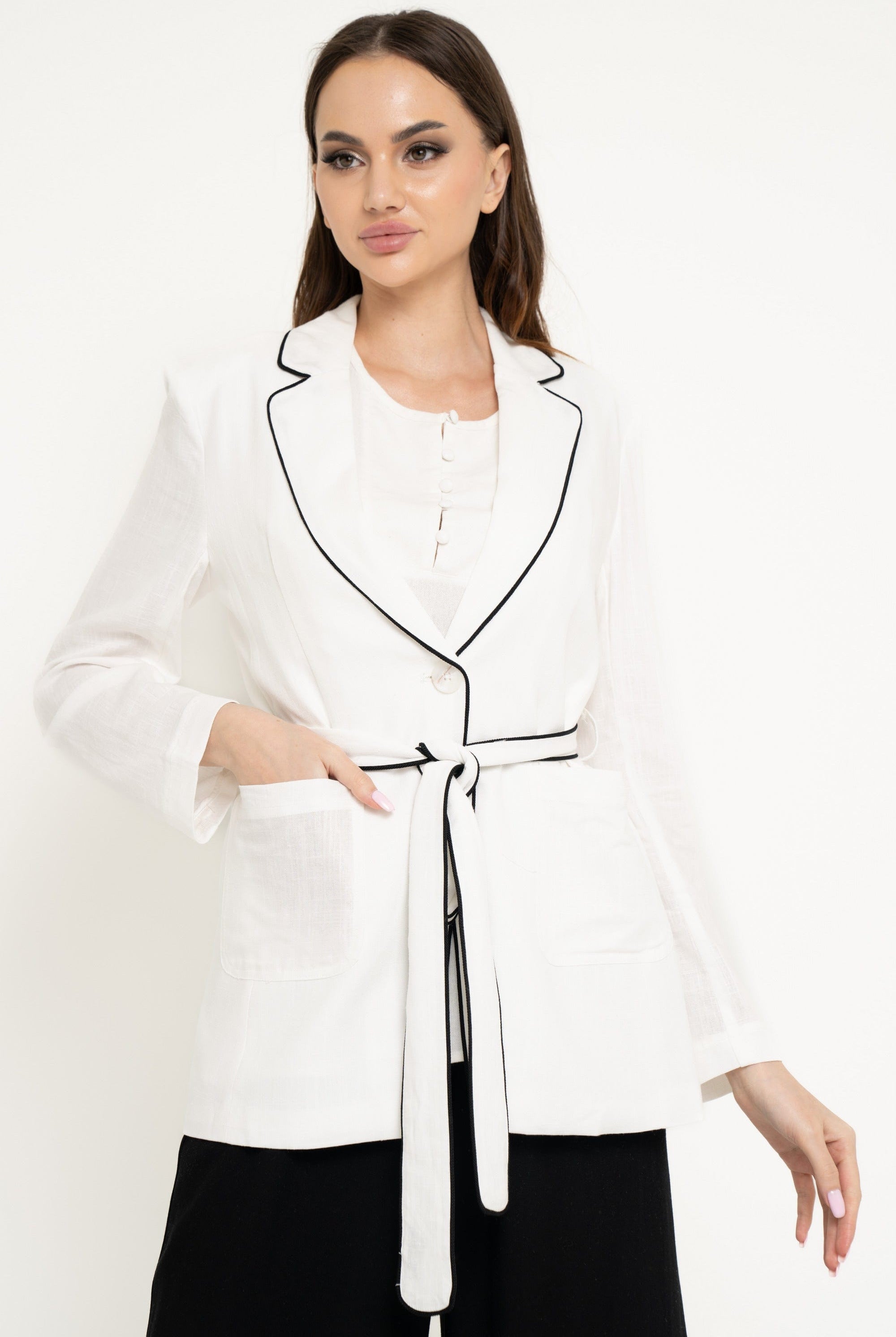 نتشي جاكيت بجيوب أمامية كم طويل نسائي