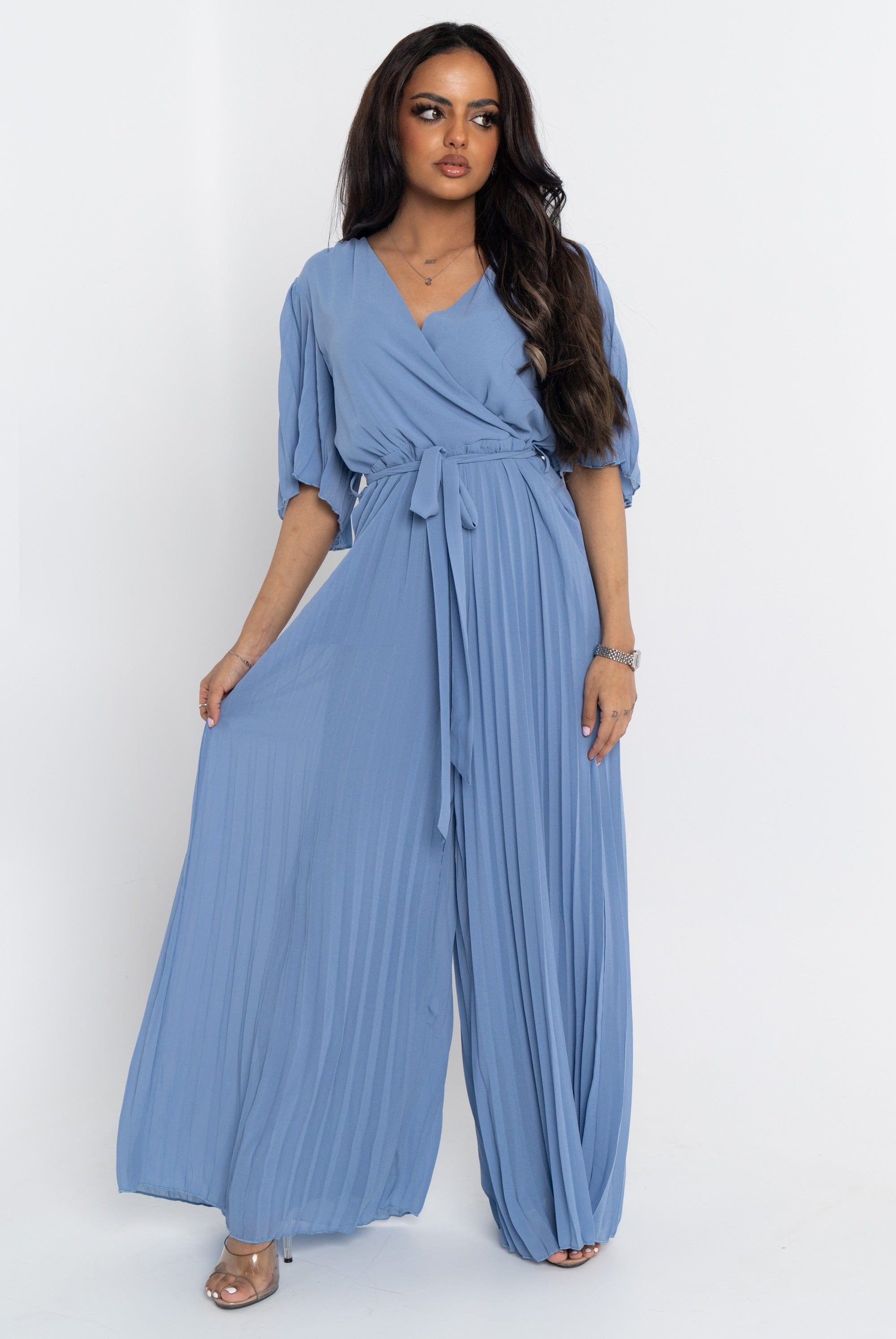 نتشي جمبسوت بحزام على الخصر نص كم فراشة