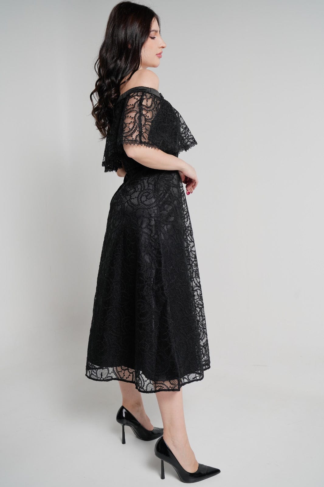 نتشي فستان ميدي بأكمام قصيرة أوف شولدر لامع نسائي