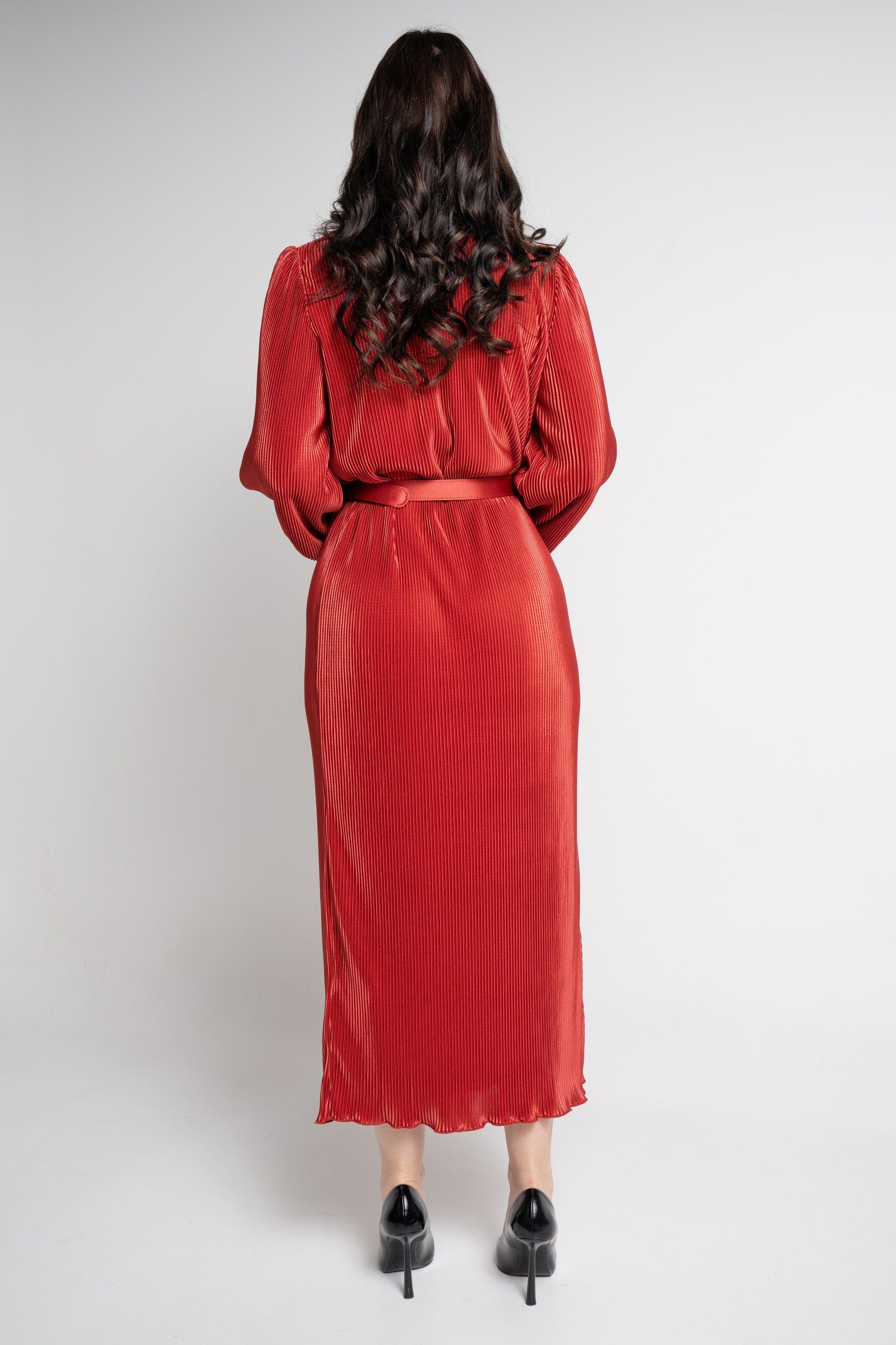 نتشي فستان ميدي بأكمام طويلة بليسيه نسائي أحمر