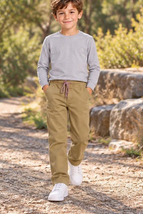 Gingersnaps bpa0427 lifestyle boy model image