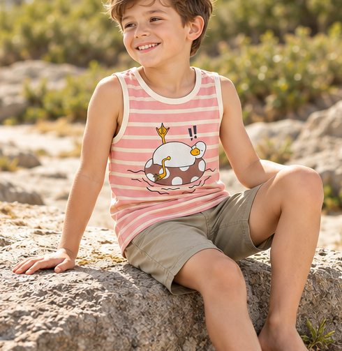 Gingersnaps btt0050 boy model 05-lifestyle
