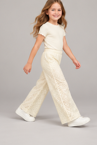 gpa0506 lifestyle view, girls pants on child model